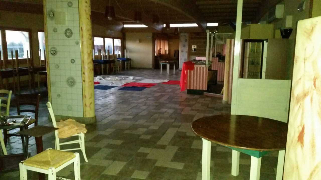 Immagine 16 di Bar / Ristorante in vendita  in Viale Europa 18 a Viareggio