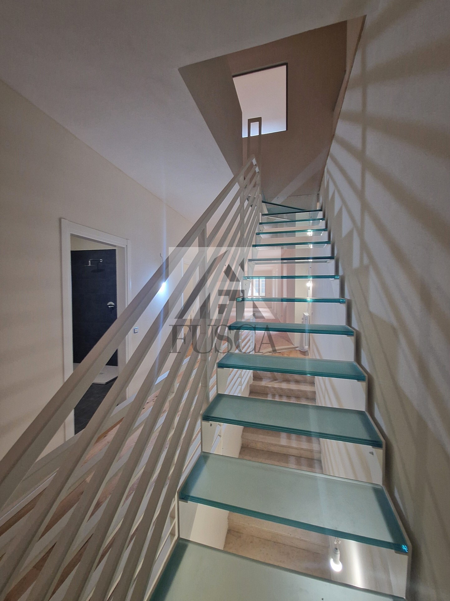 Immagine 13 di Pentalocale in vendita  in Via San Paolino a Lucca