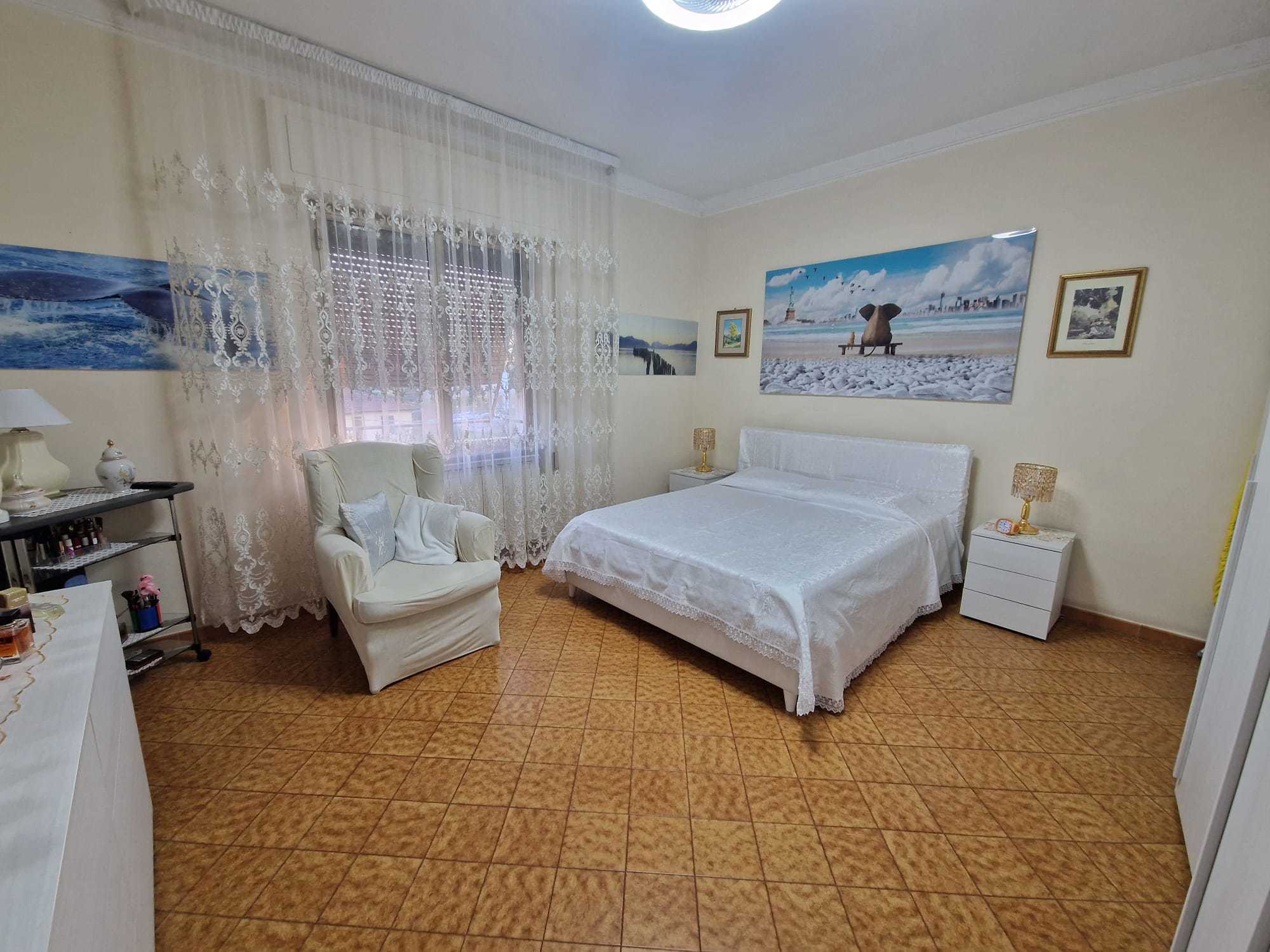 Immagine 13 di Appartamento in vendita  in Via Sant'Angelo a Lucca