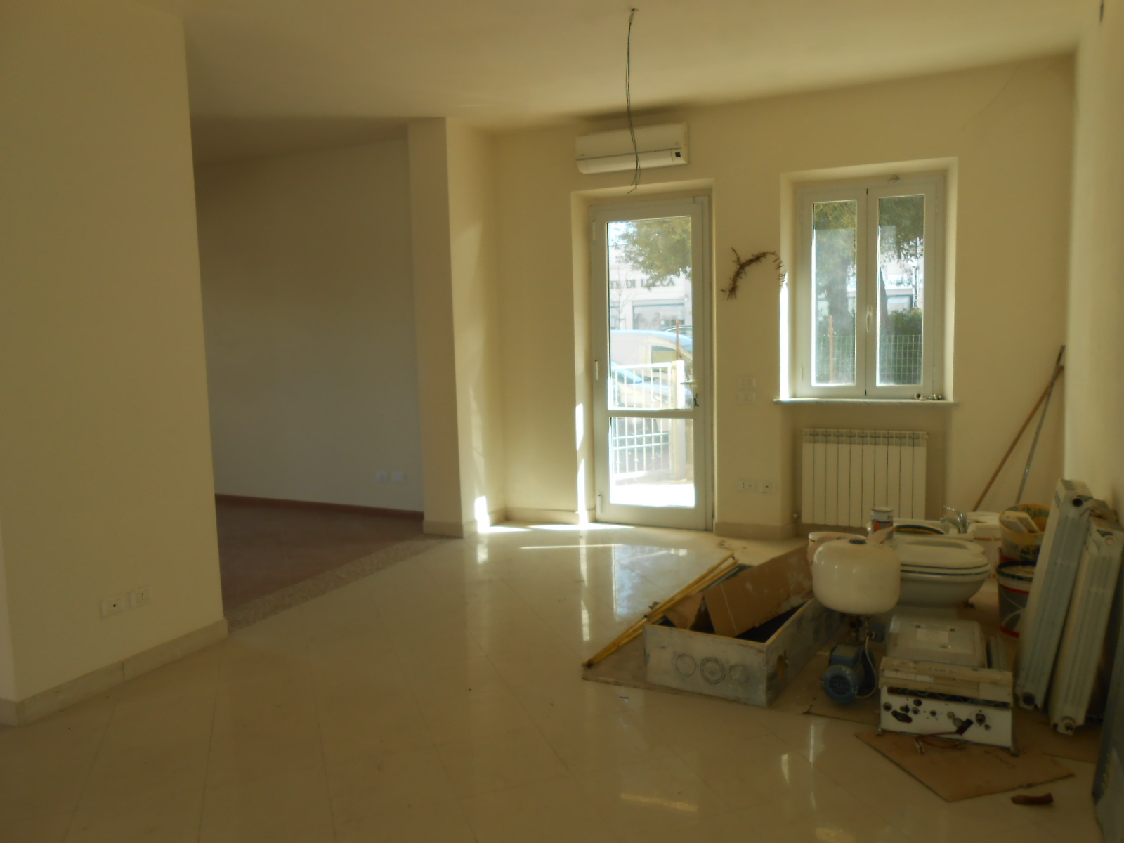 Immagine 8 di Attività artigianale in vendita  in Viale San Concordio a Lucca