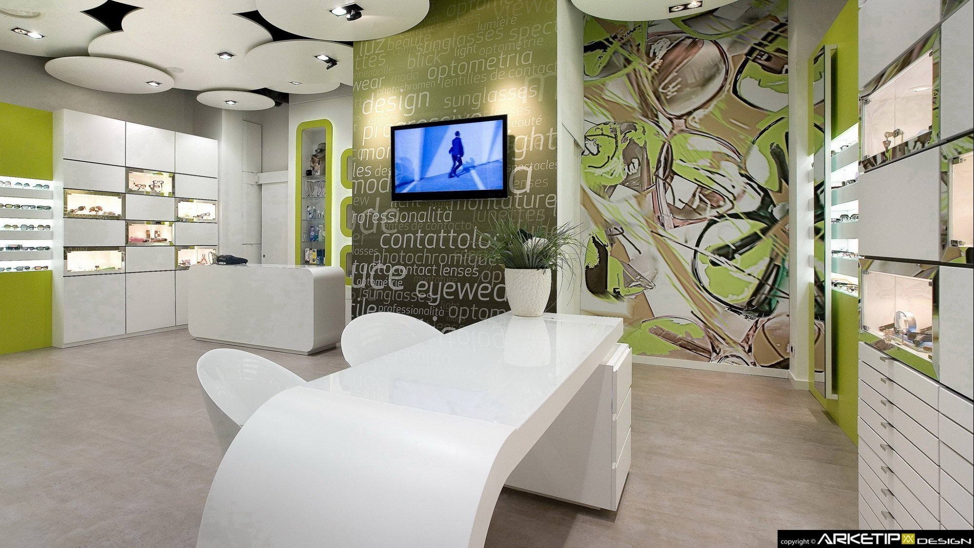 Immagine 5 di Locale commerciale in affitto  in Via Romana a Capannori