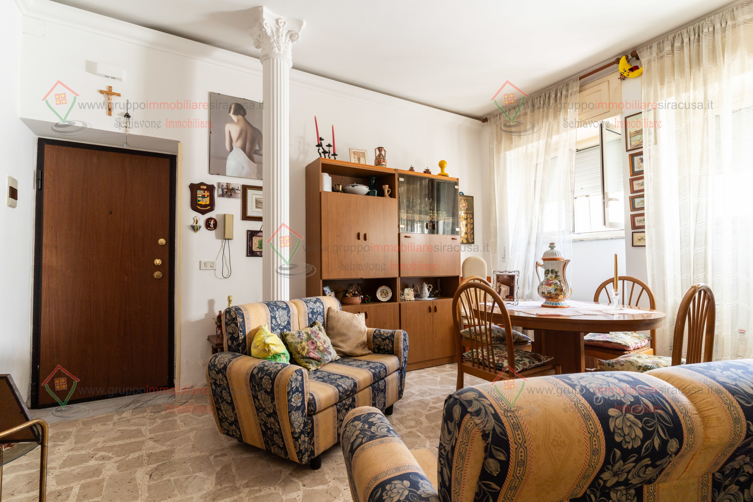 Immagine 1 di Trilocale in vendita  a Siracusa