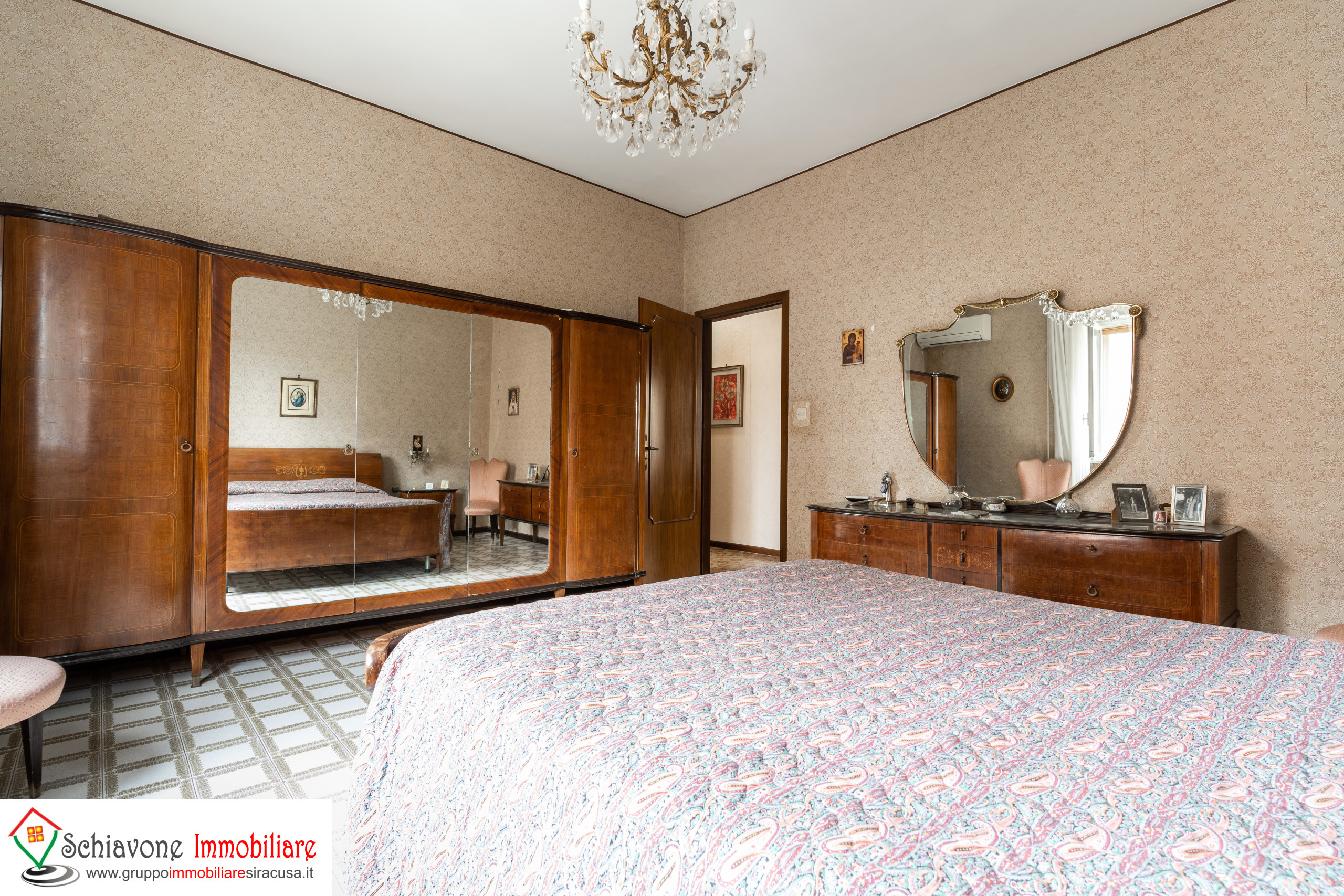 Immagine 17 di Appartamento in vendita  a Siracusa