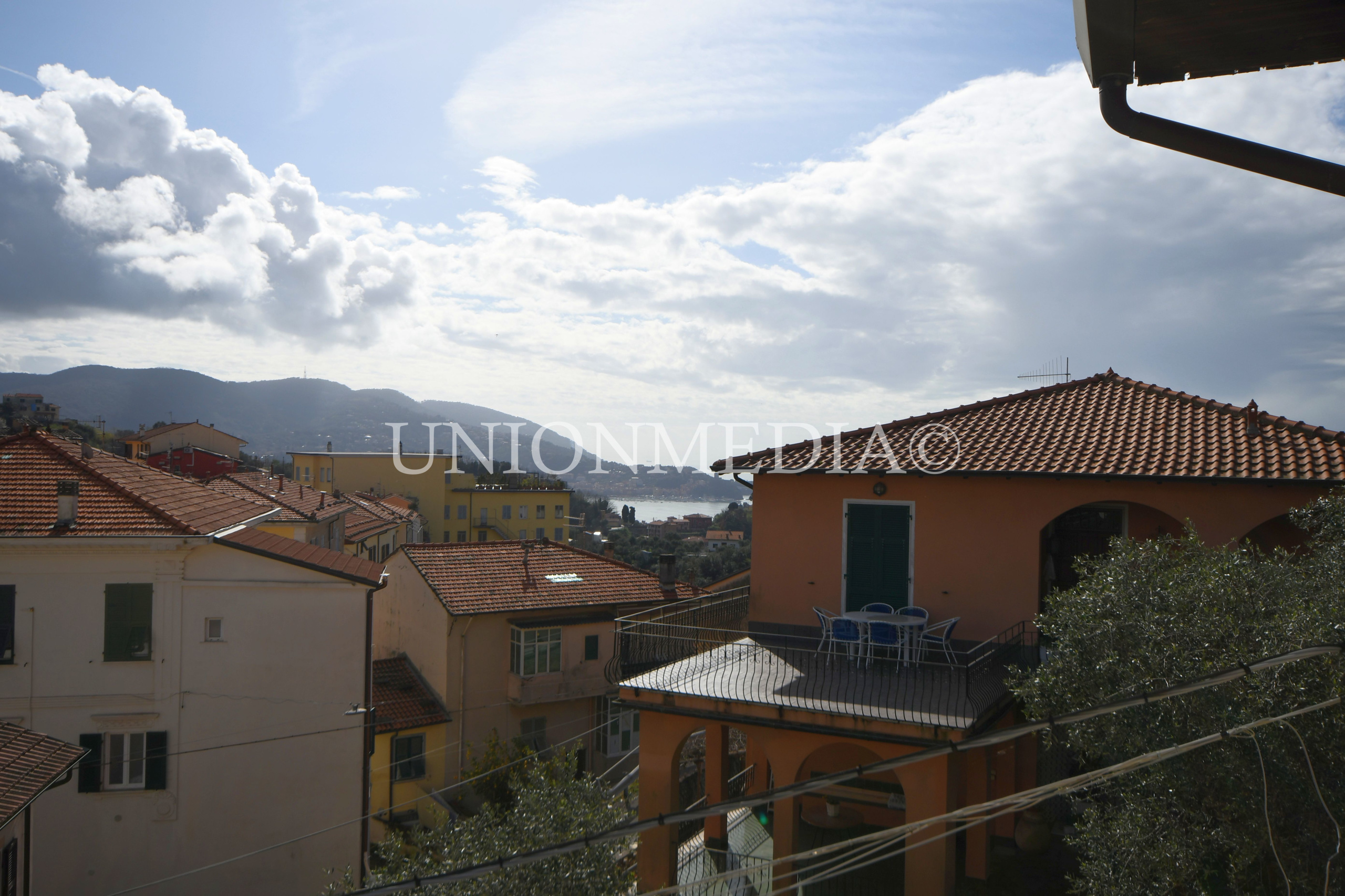 Immagine 28 di Porzione di casa in vendita  in Via Umberto Biancamano 88 a La Spezia