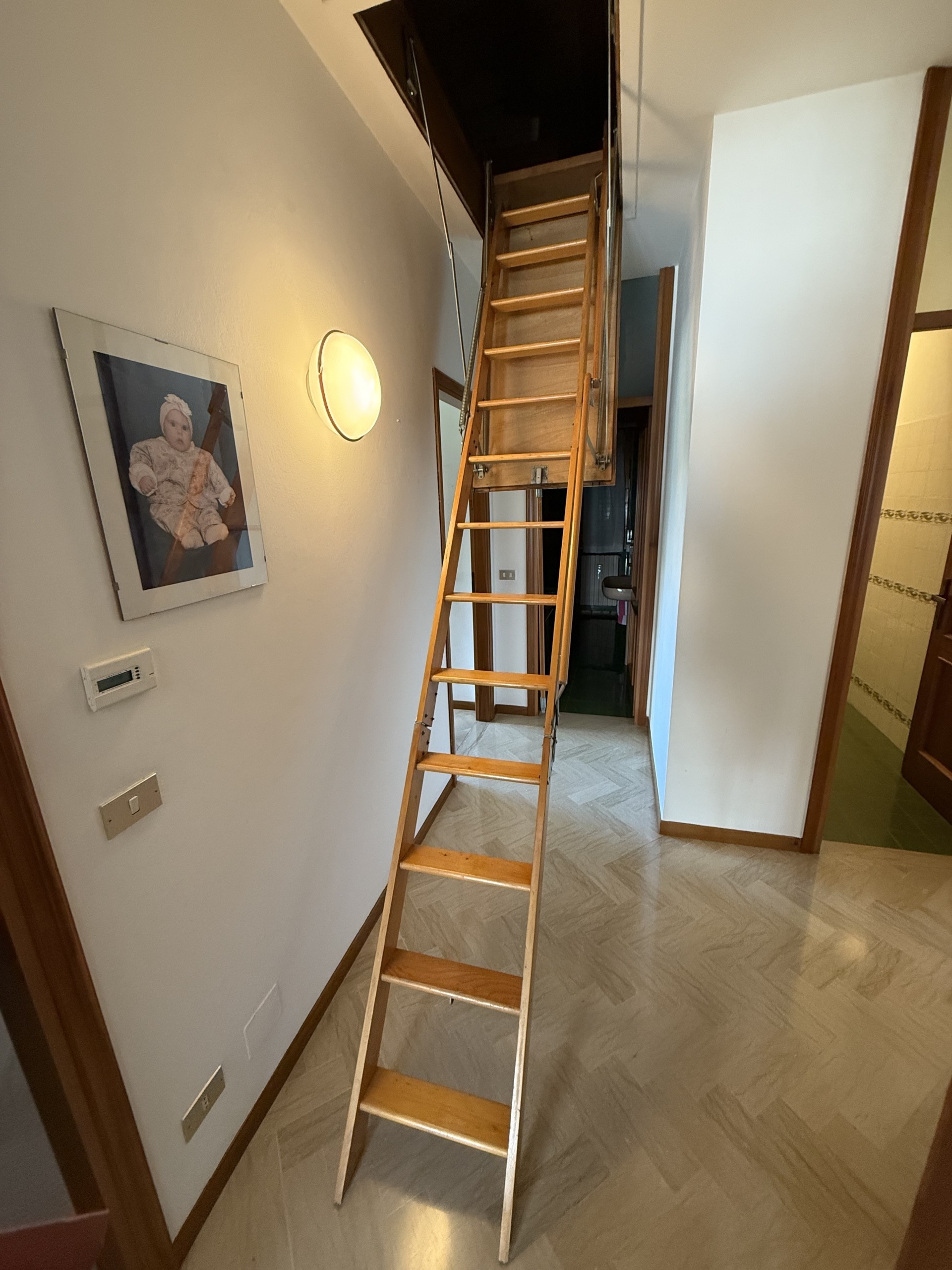 Immagine 53 di Pentalocale in vendita  in Via Busca 115 a Santarcangelo Di Romagna