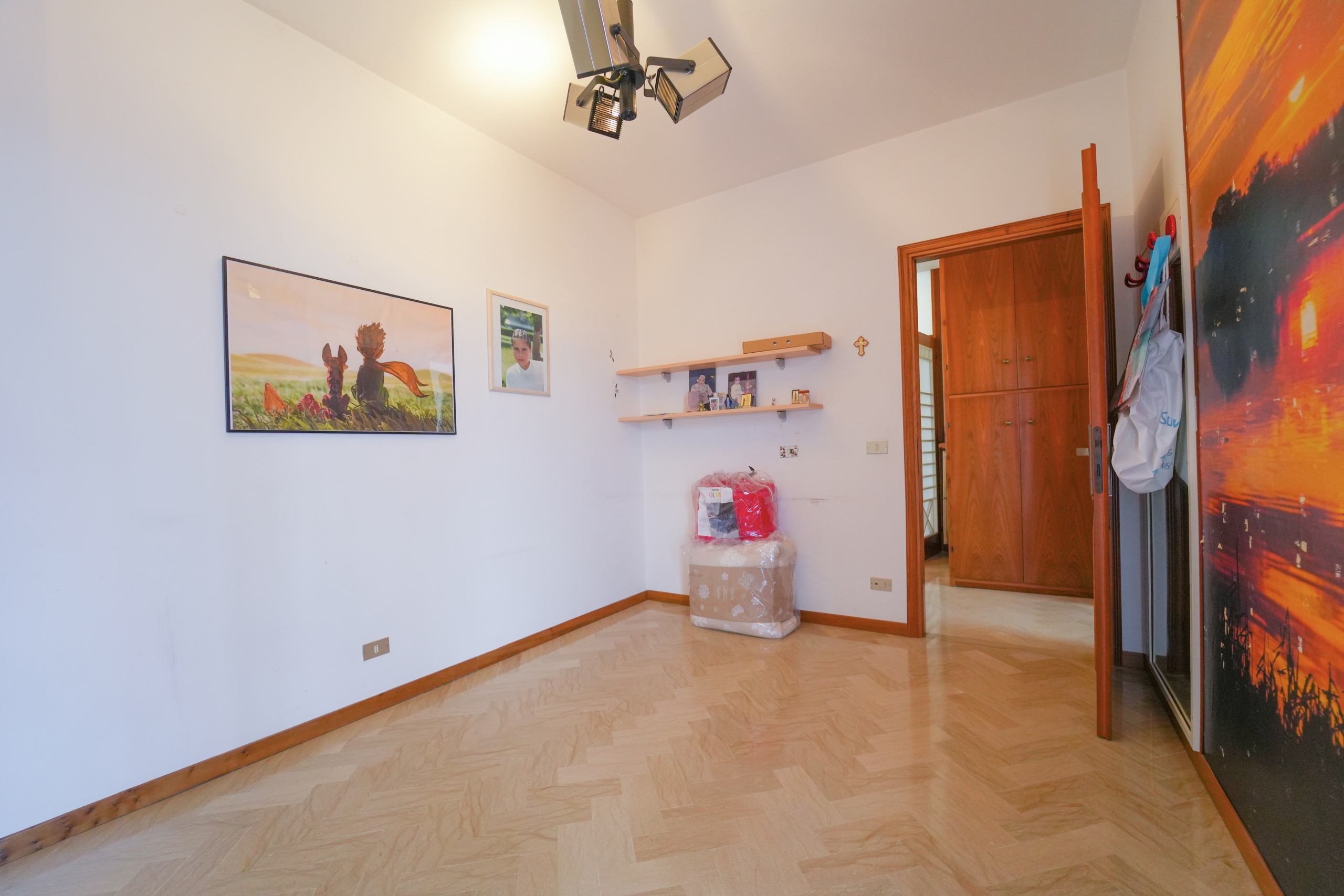 Immagine 45 di Pentalocale in vendita  in Via Busca 115 a Santarcangelo Di Romagna