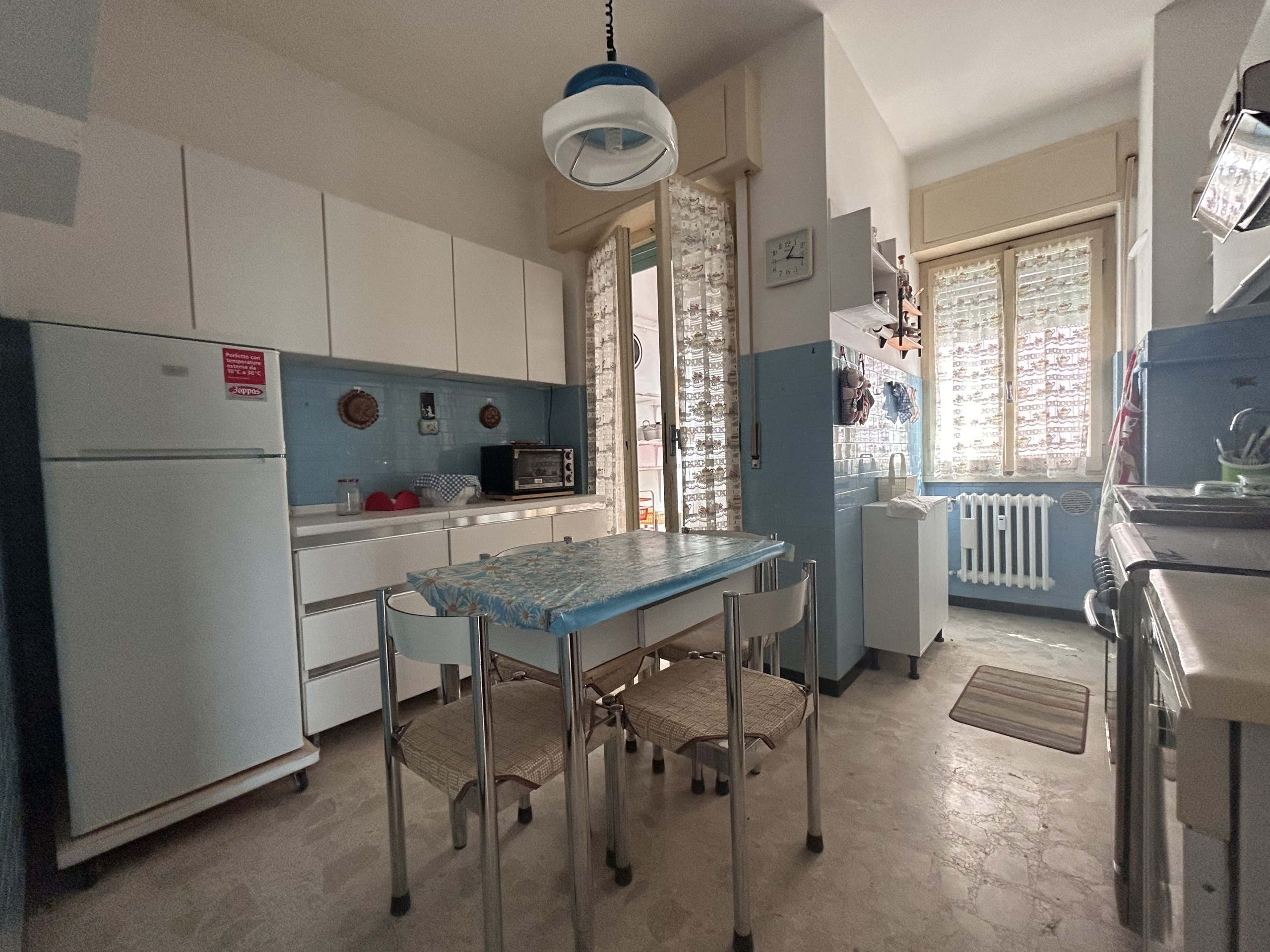 Immagine 8 di Pentalocale in vendita  in Viale Maiella 23/A a Chieti