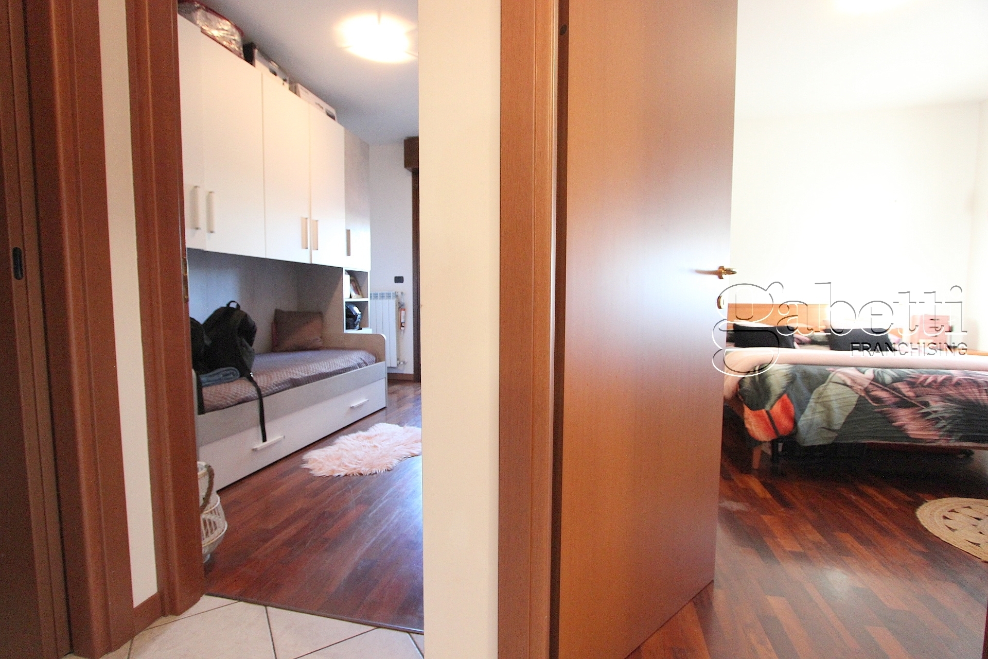 Immagine 11 di Trilocale in vendita  in giacomo leopardi a Lainate