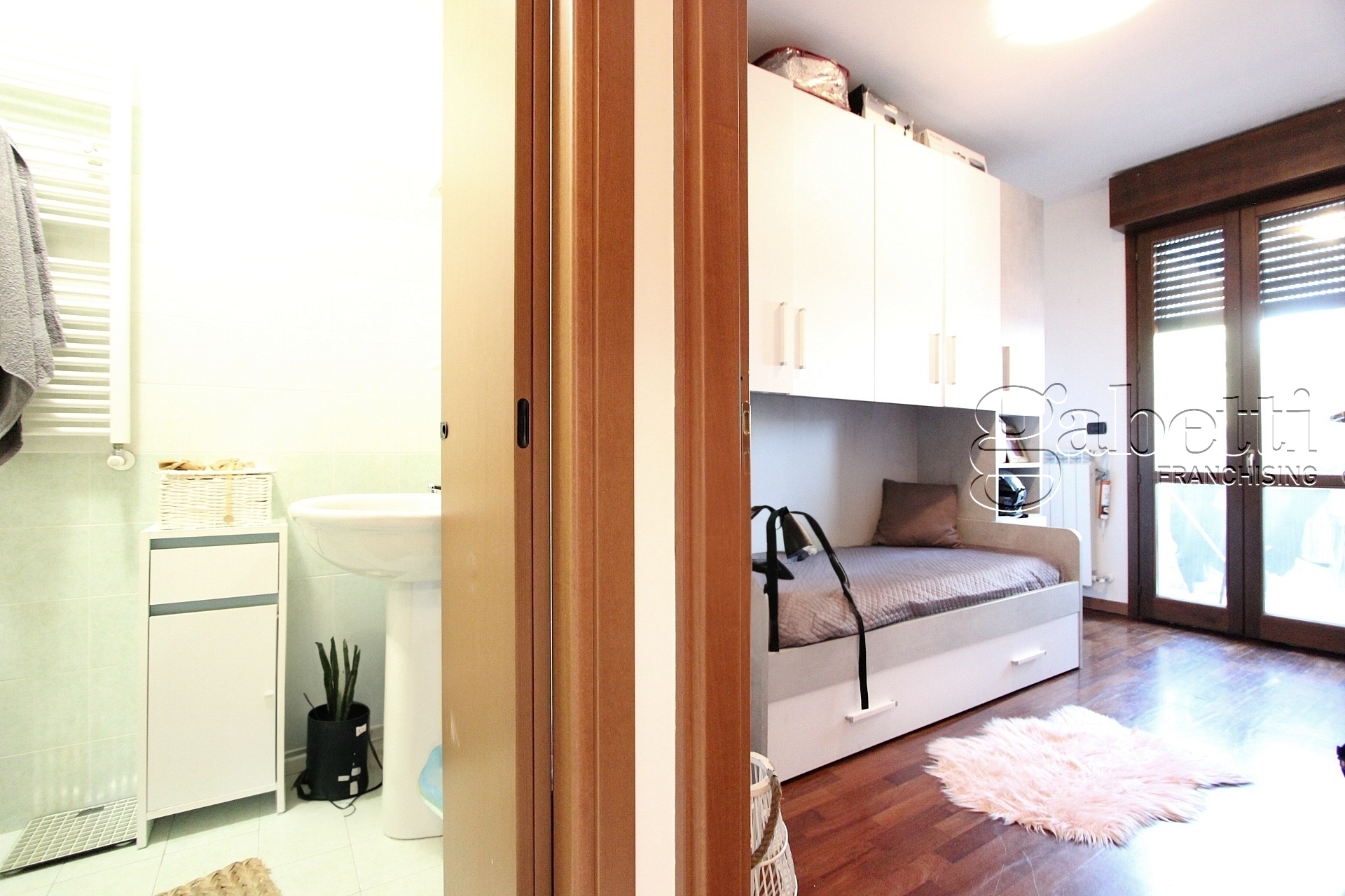 Immagine 17 di Trilocale in vendita  in giacomo leopardi a Lainate