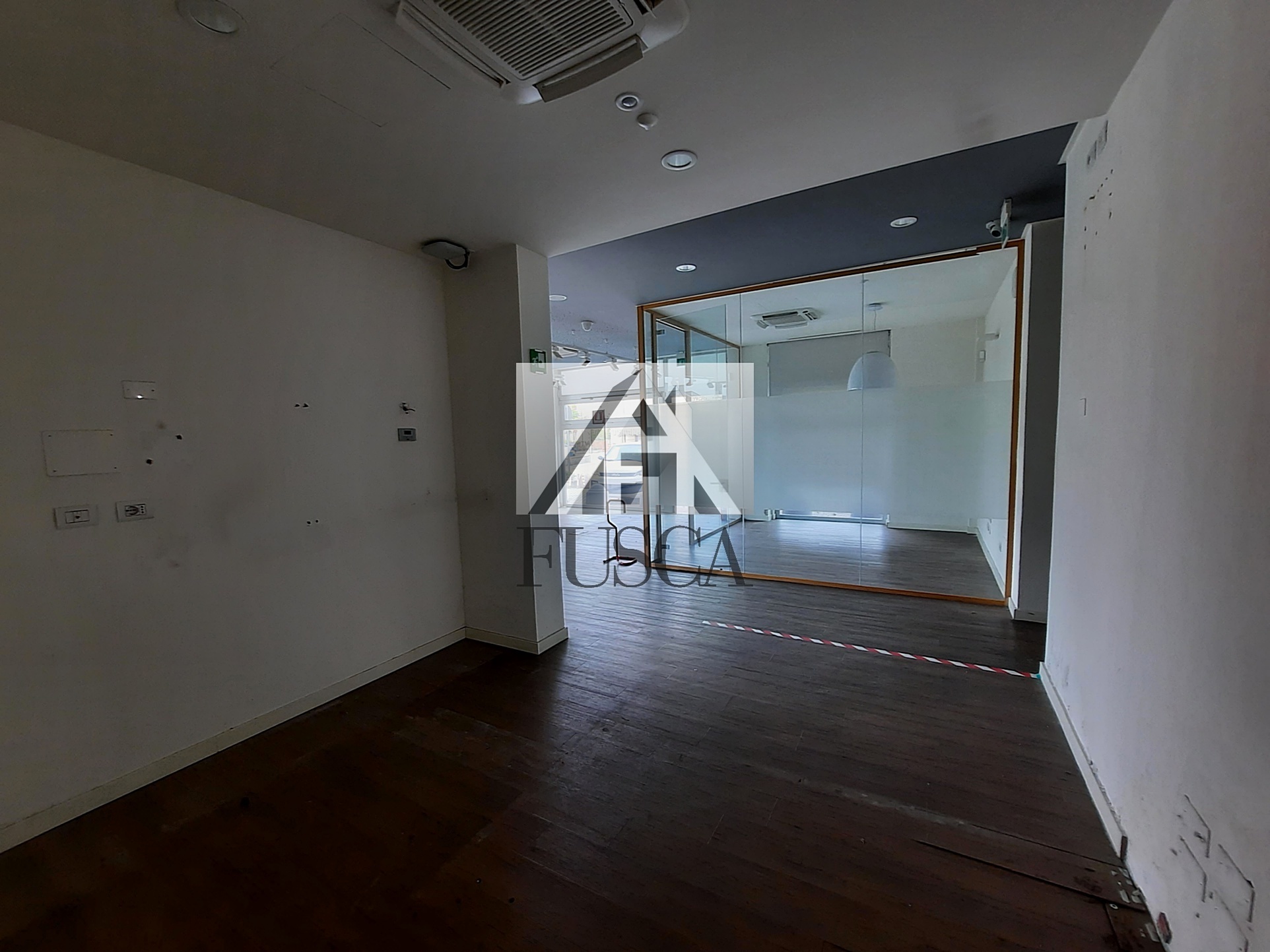 Immagine 2 di Locale commerciale in affitto  in Via Vecchia Pesciatina a Lucca