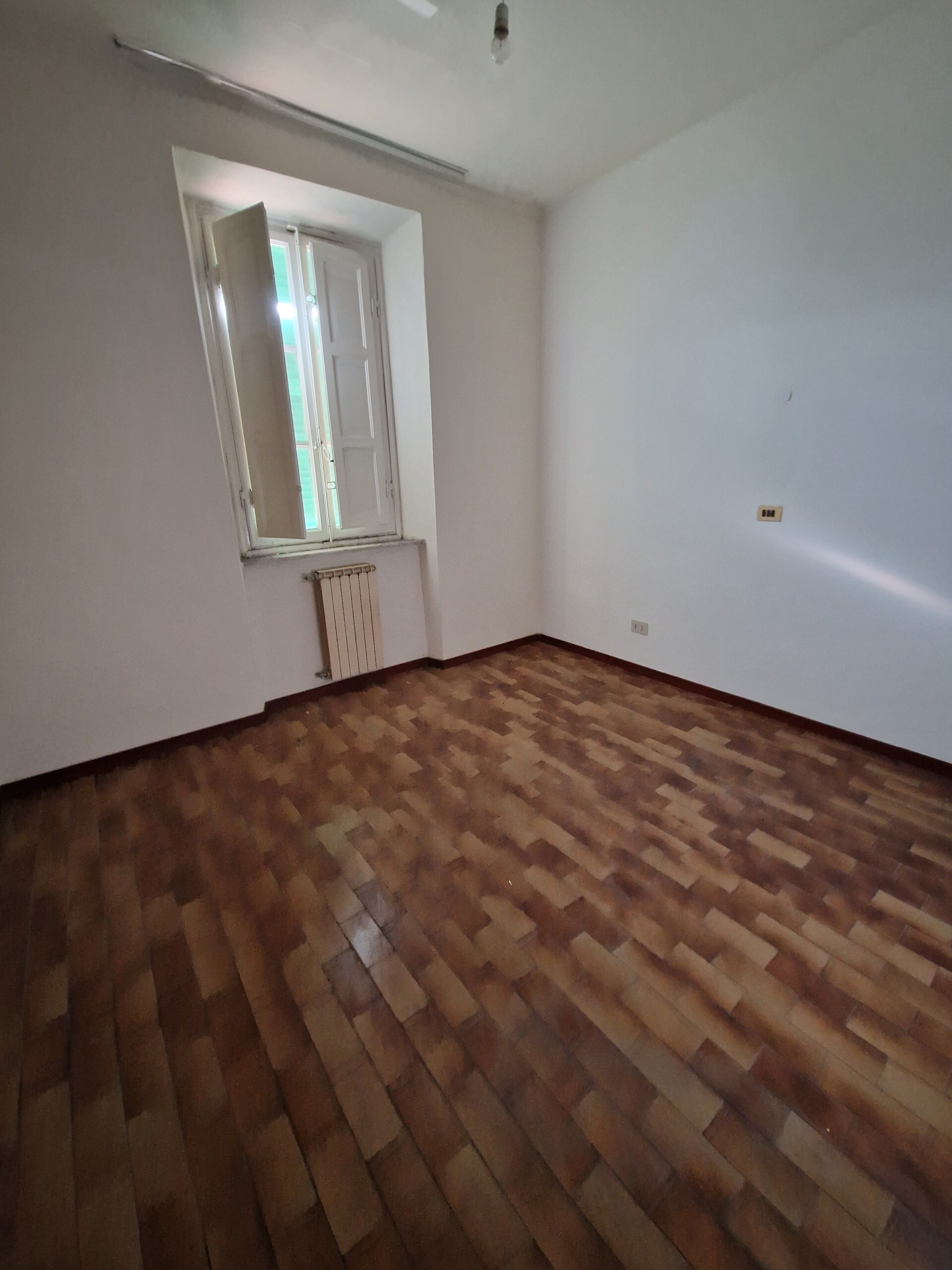 Immagine 3 di Ufficio in affitto  in Via Pesciatina a Lucca