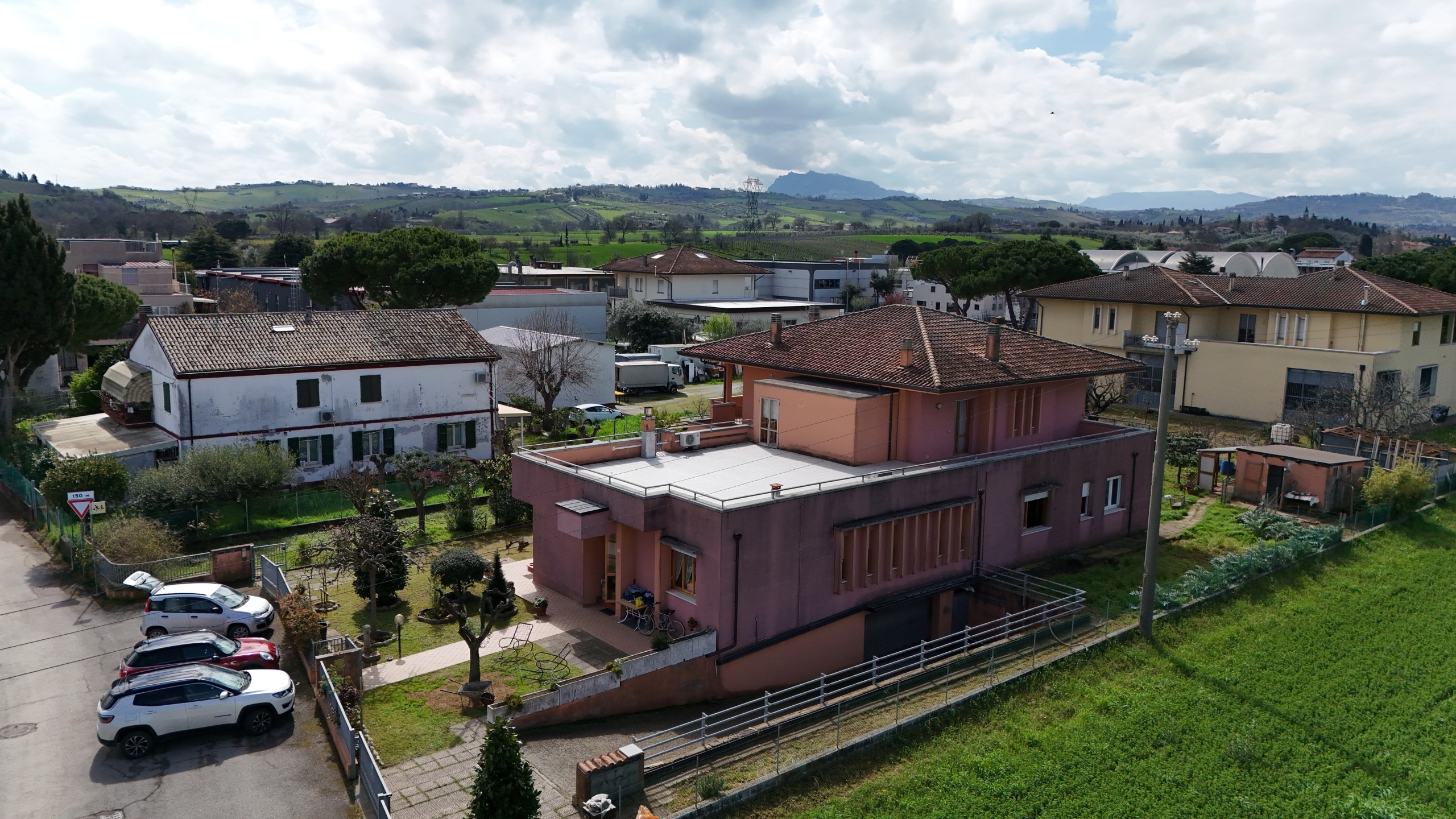 Immagine 4 di Pentalocale in vendita  in Via Busca 115 a Santarcangelo Di Romagna