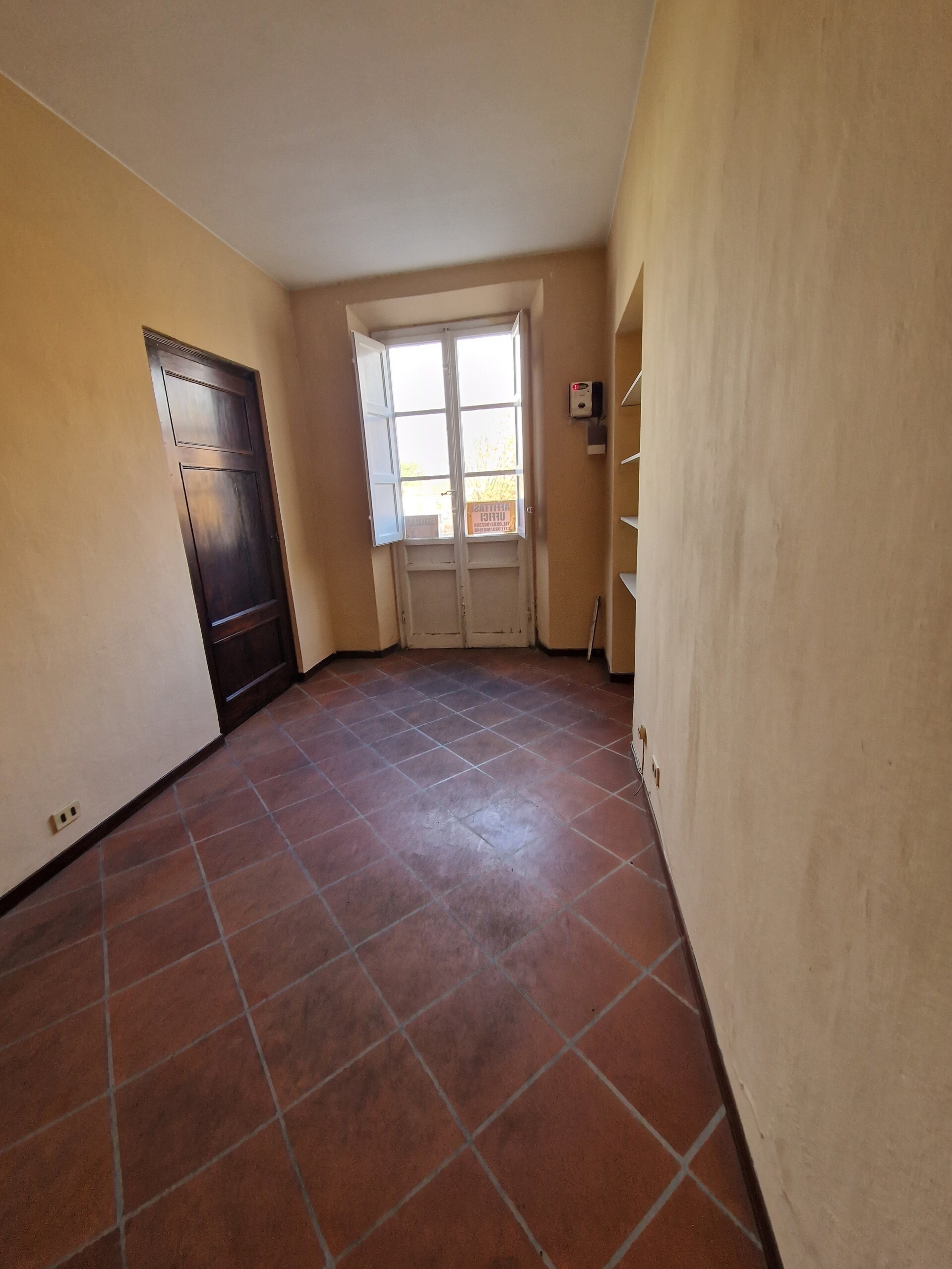 Immagine 2 di Ufficio in affitto  in Via Pesciatina a Lucca