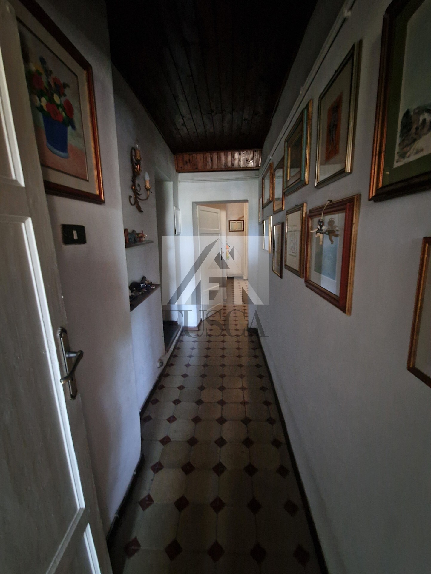 Immagine 14 di Pentalocale in vendita  in Via Sant'Andrea a Lucca