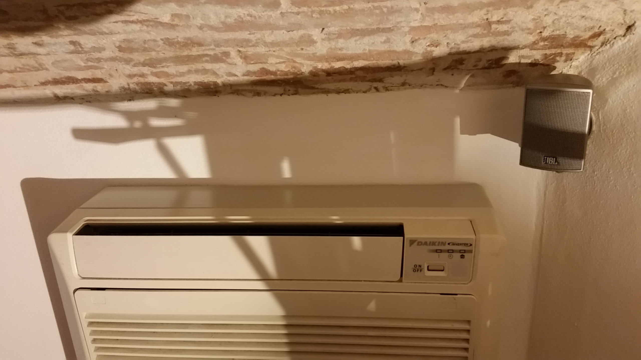 Immagine 6 di Attività commerciale in vendita  in beccheri a Lucca