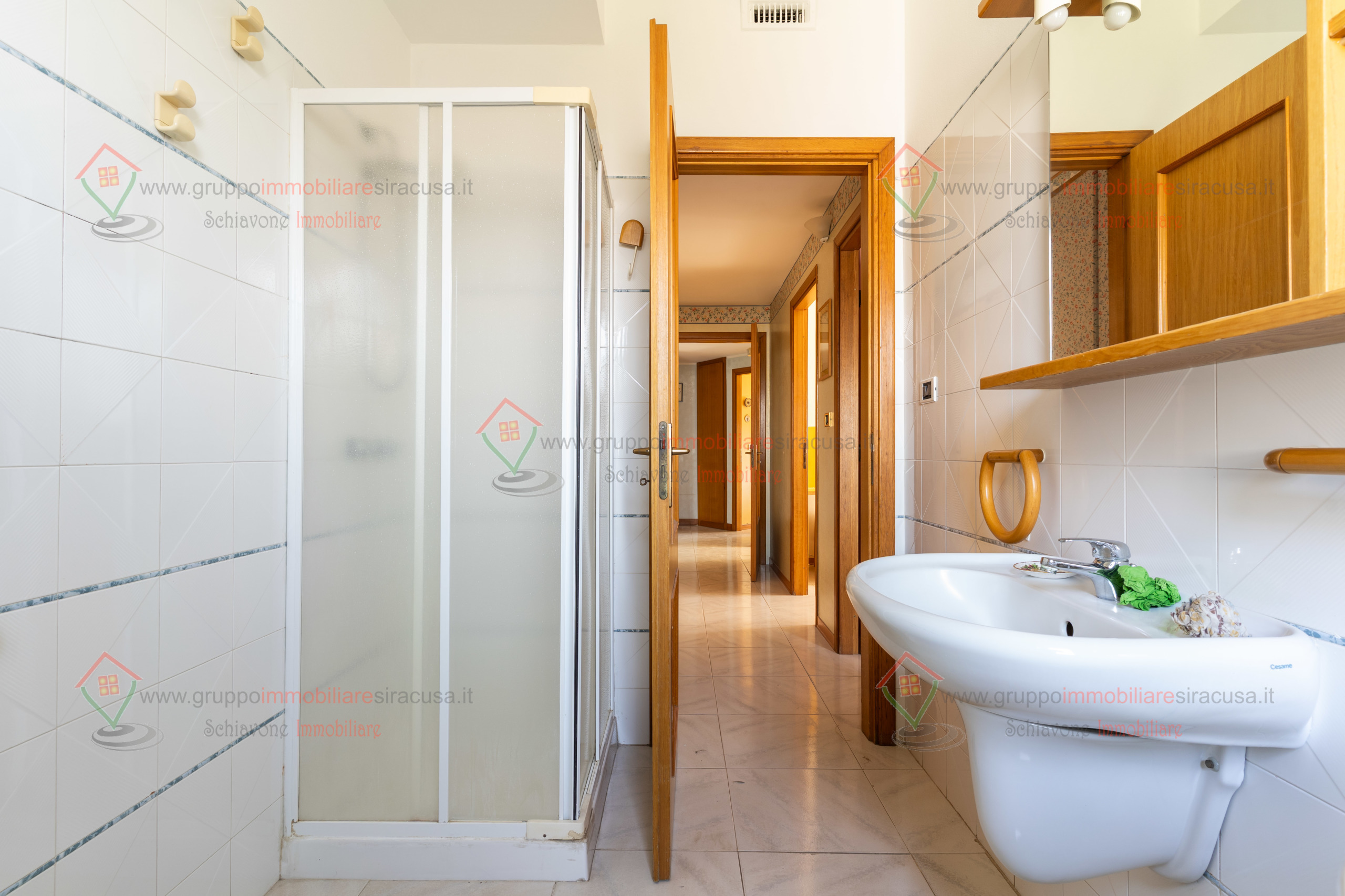 Immagine 14 di Pentalocale in vendita  a Siracusa