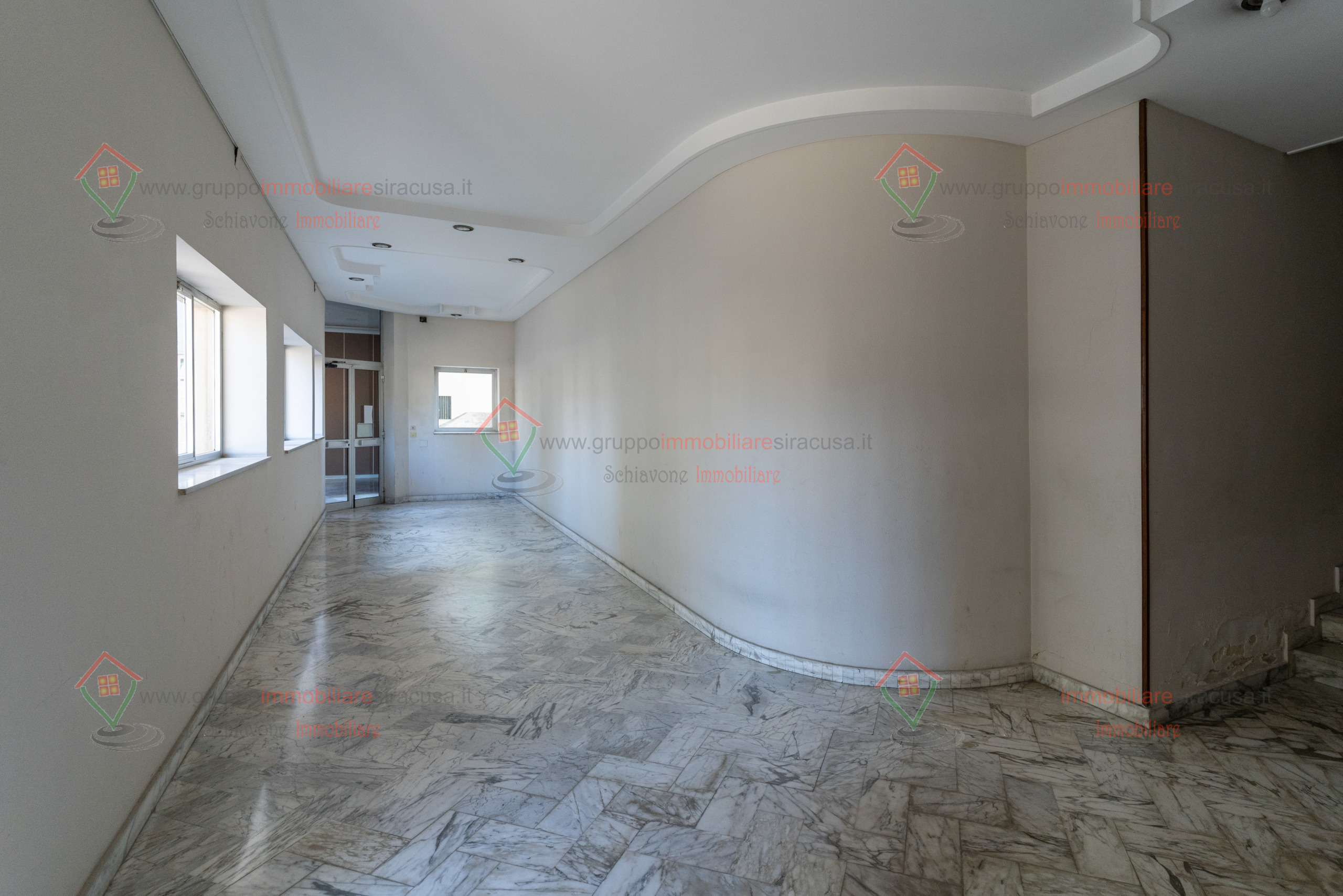 Immagine 21 di Pentalocale in vendita  a Siracusa