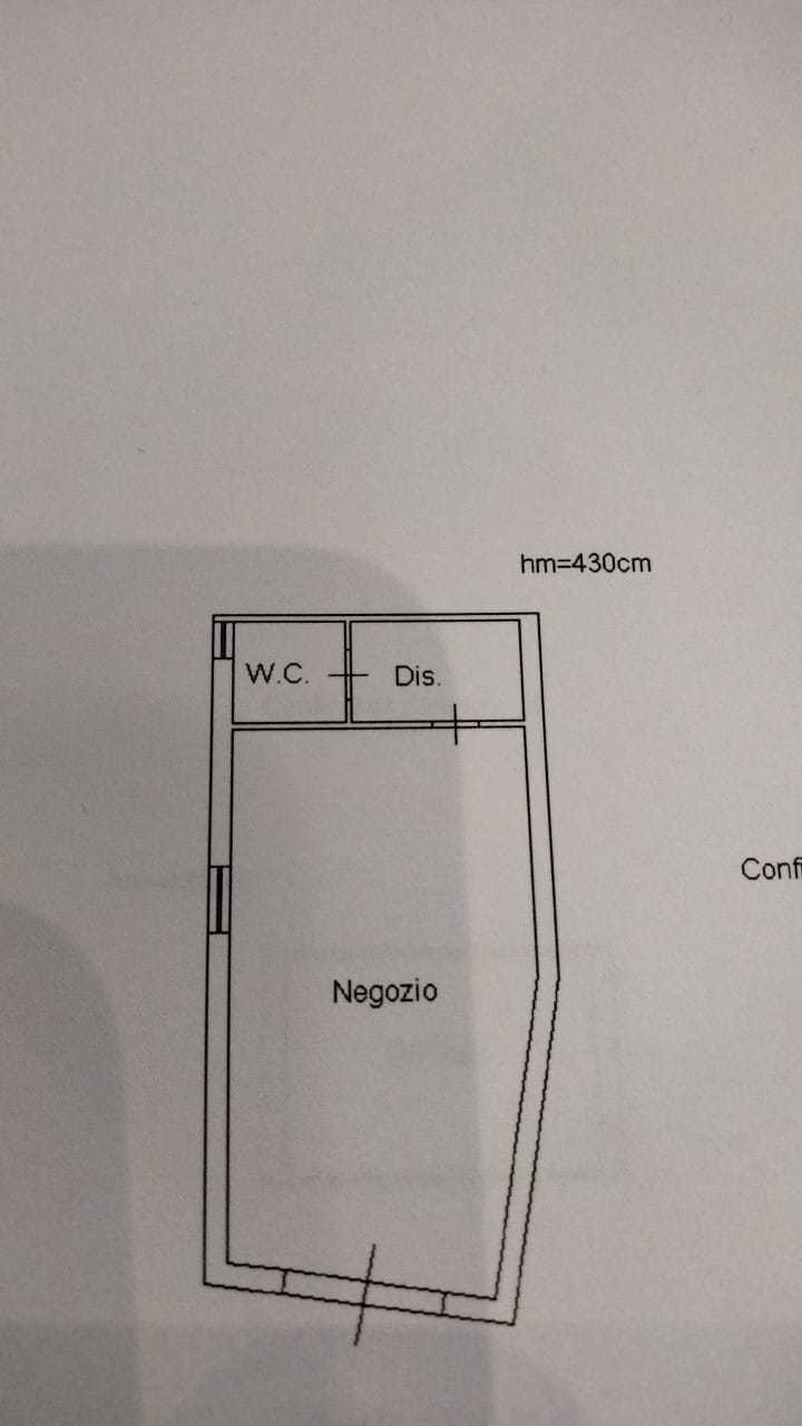 Immagine 3 di Locale commerciale in vendita  a Siracusa