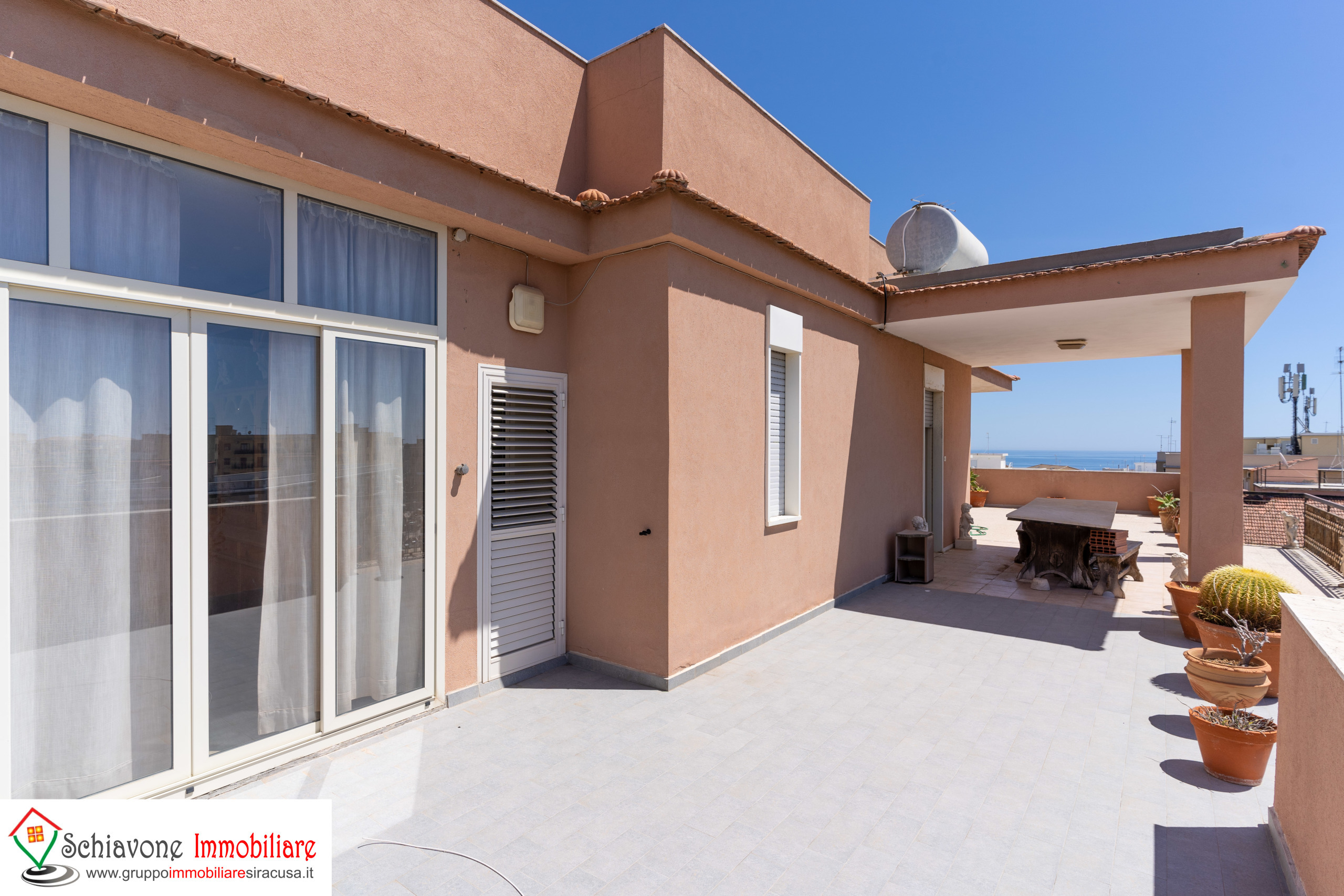 Immagine 24 di Attico in vendita  a Siracusa