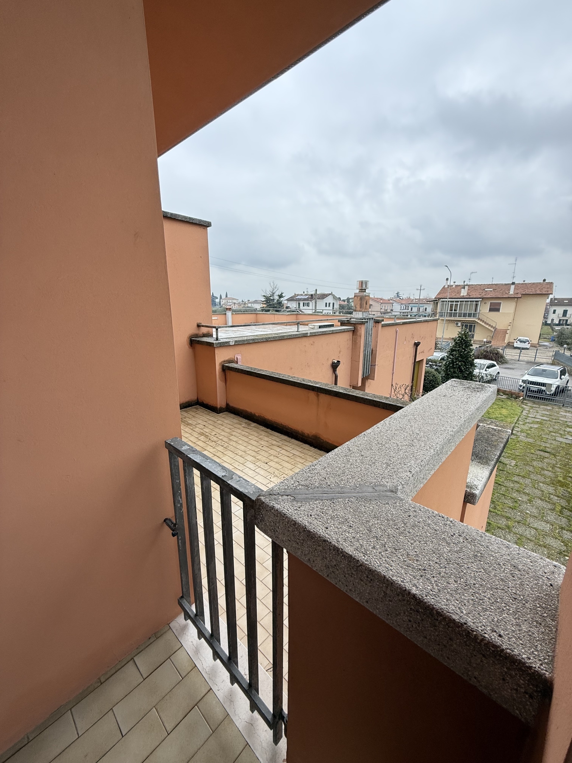 Immagine 28 di Pentalocale in vendita  in Via Busca 115 a Santarcangelo Di Romagna