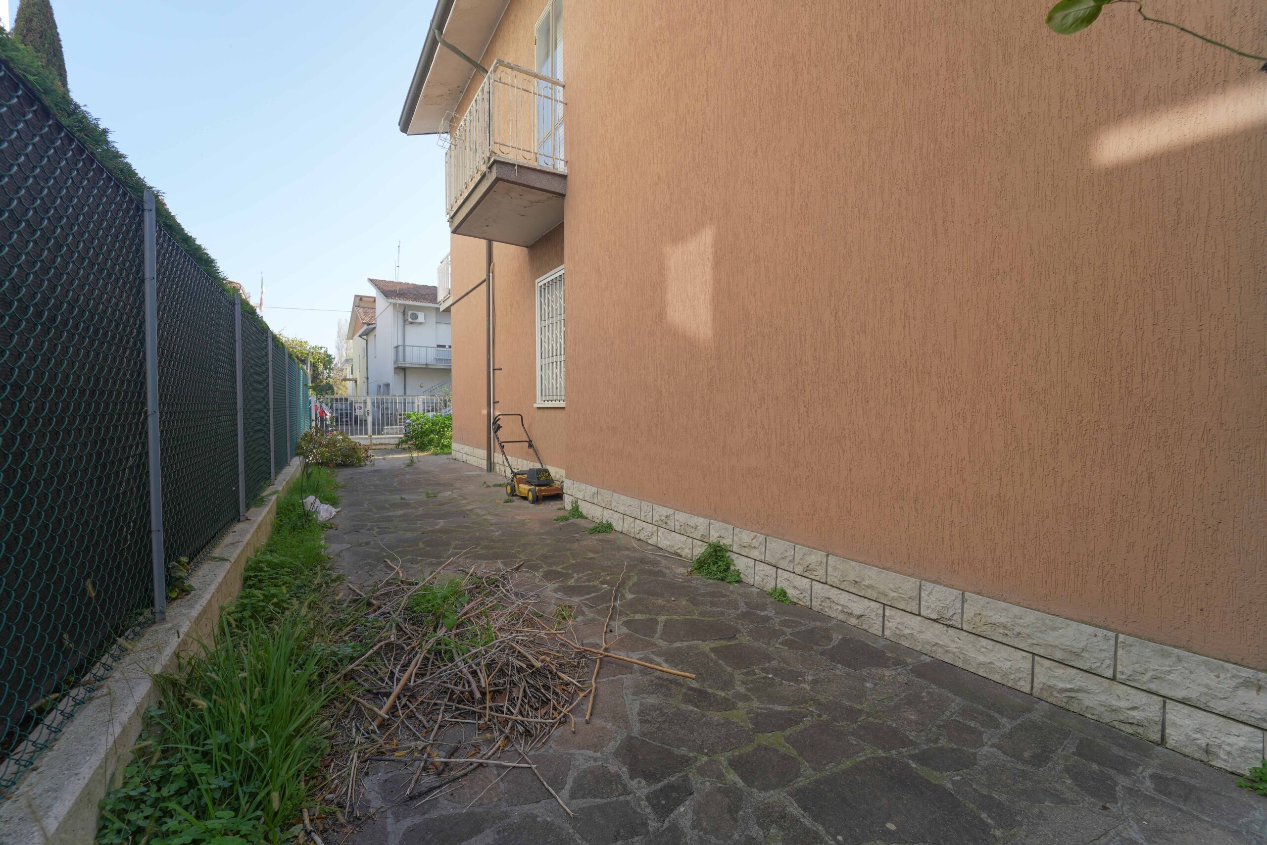 Immagine 27 di Pentalocale in vendita  in Viale San Bernardo 33 a Rimini