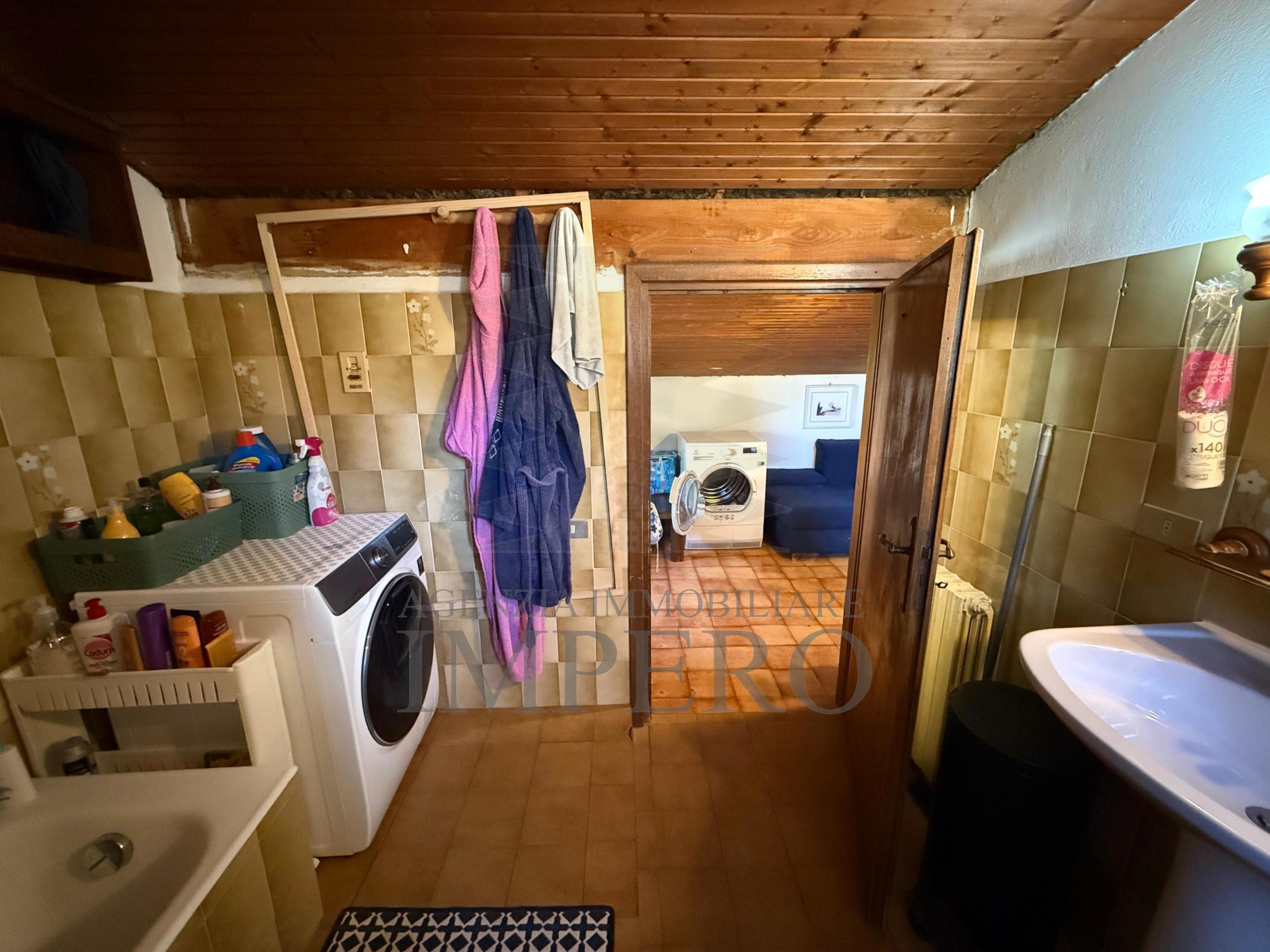 Immagine 24 di Porzione di casa in vendita  in Via Serro Inferiore 15 a Ventimiglia