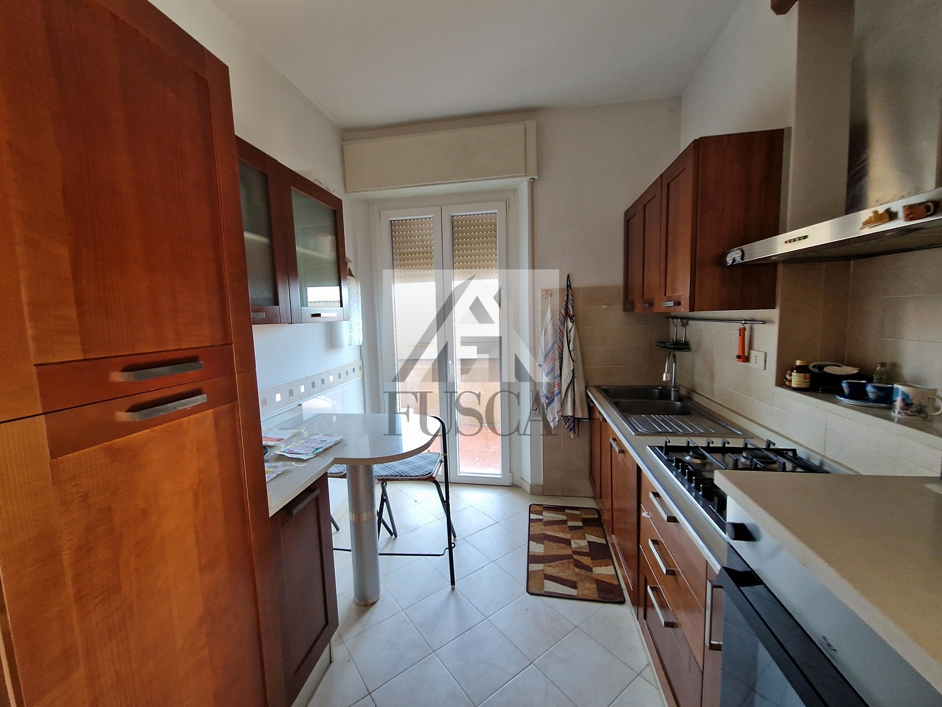 Immagine 8 di Pentalocale in vendita  in via pisana a Lucca