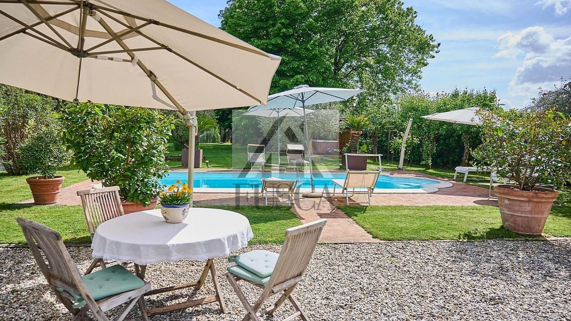 Immagine 42 di Villa in vendita  in Via Barsotto a Lucca