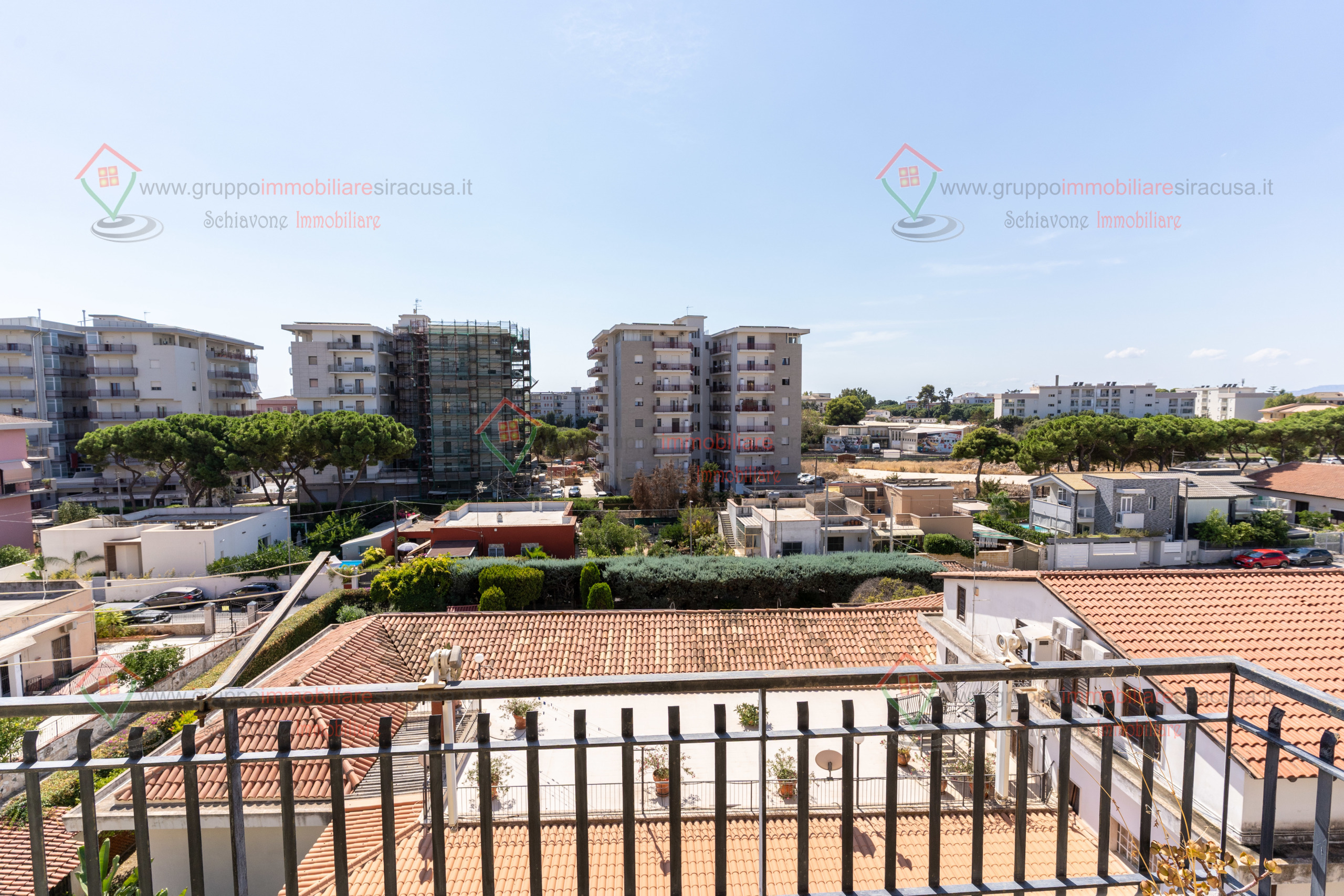 Immagine 32 di Pentalocale in vendita  a Siracusa