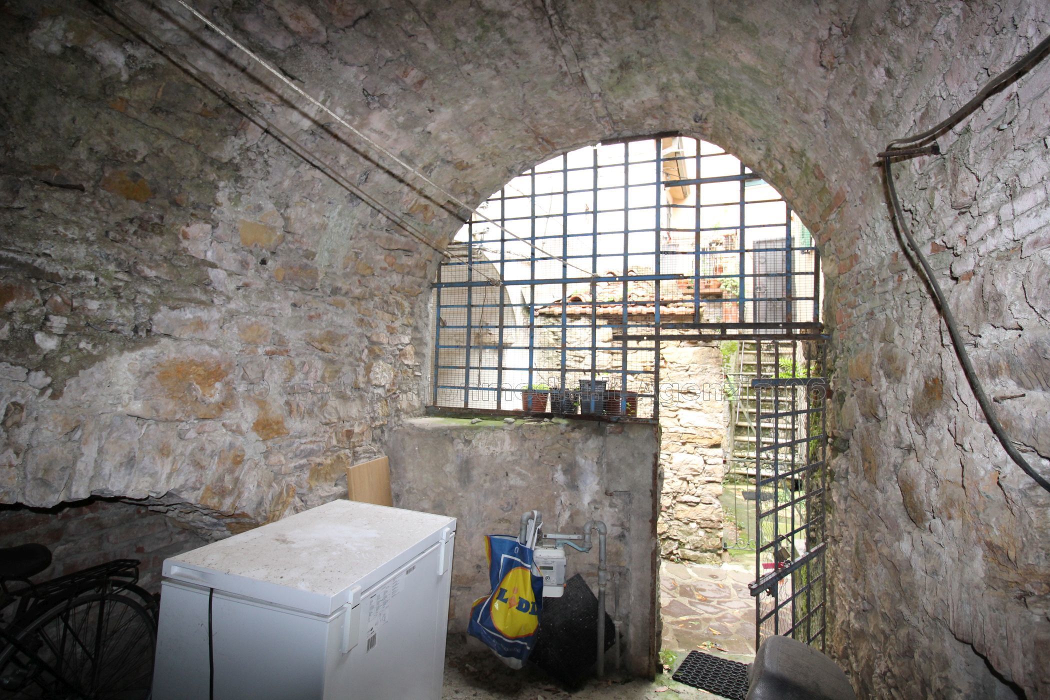 Immagine 16 di Casa semindipendente in vendita  a Arcola