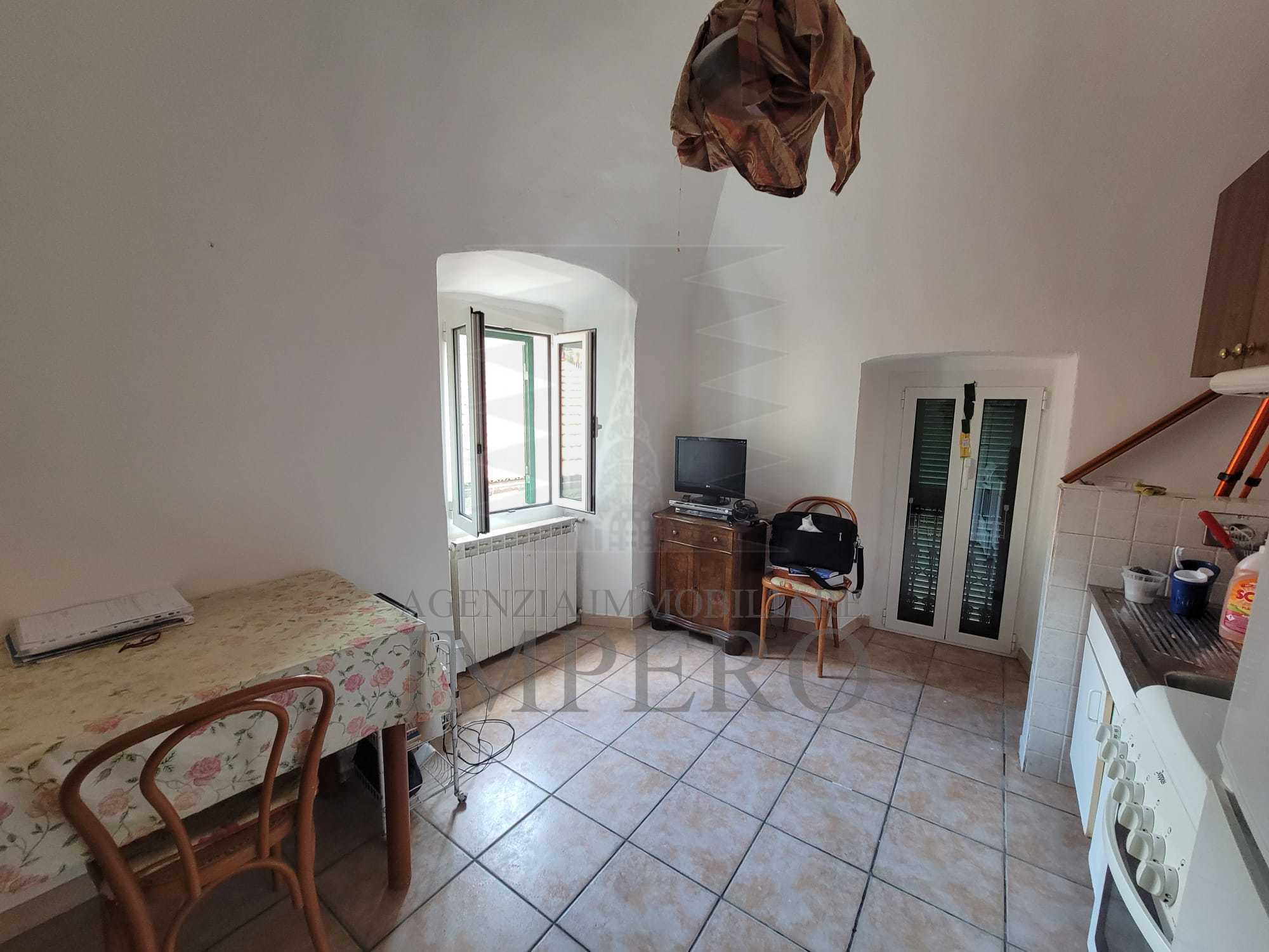 Immagine 13 di Trilocale in vendita  in vicolo orsini 6 a Camporosso