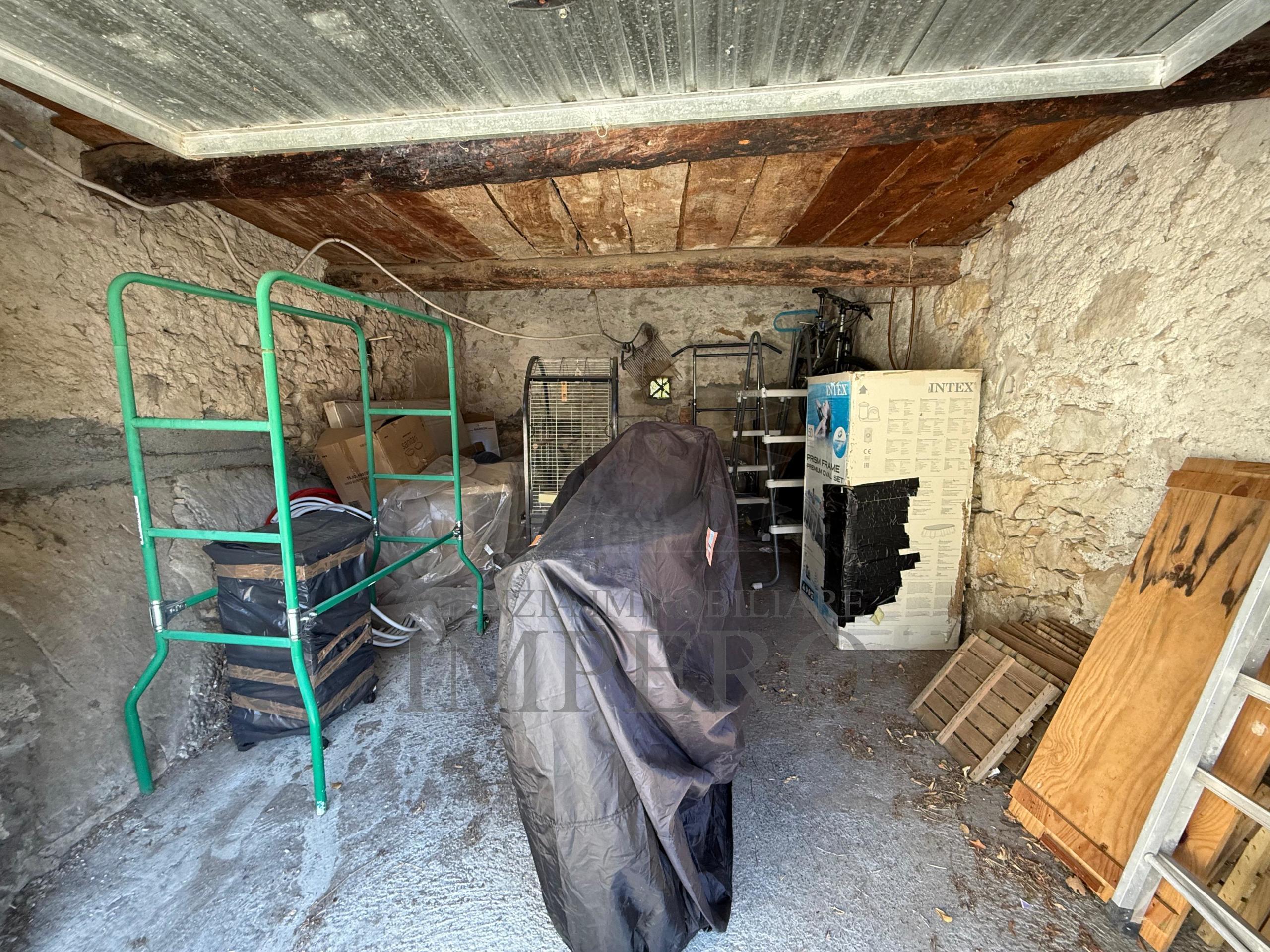 Immagine 32 di Porzione di casa in vendita  in Via Serro Inferiore 15 a Ventimiglia