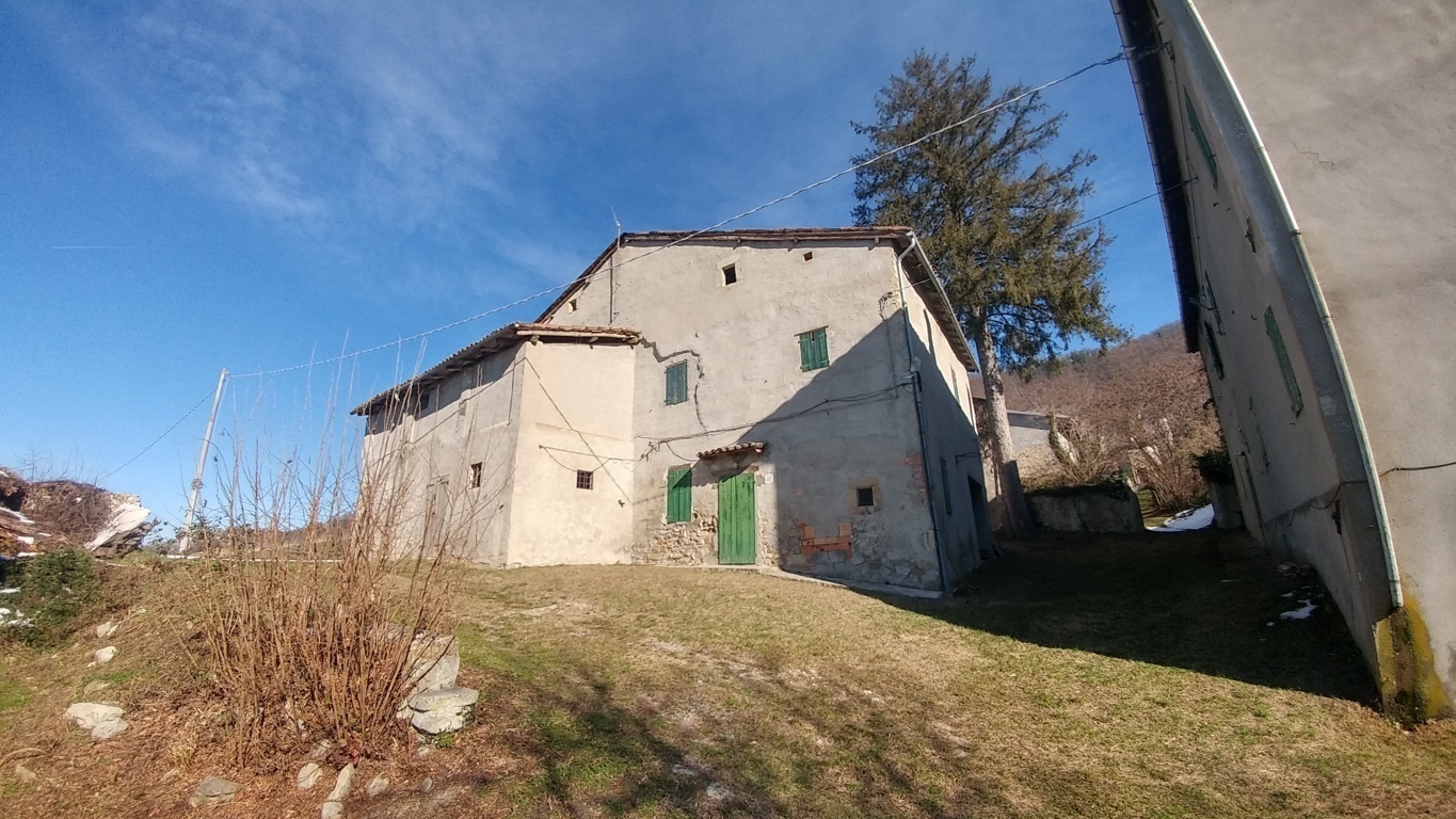 Immagine 32 di Rustico / casale in vendita  a Zocca