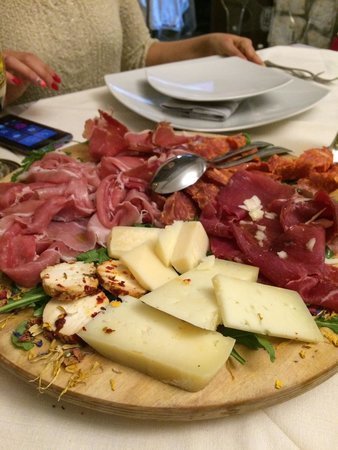 Immagine 3 di Capannone industriale in vendita  a Capannori