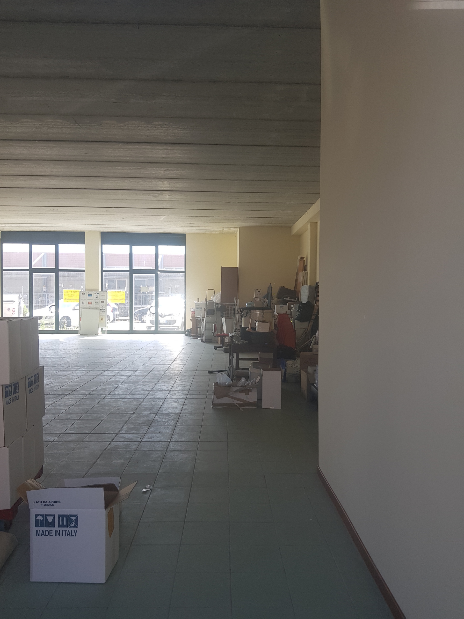 Immagine 3 di Capannone industriale in vendita  in Viale Giacomo Puccini a Lucca