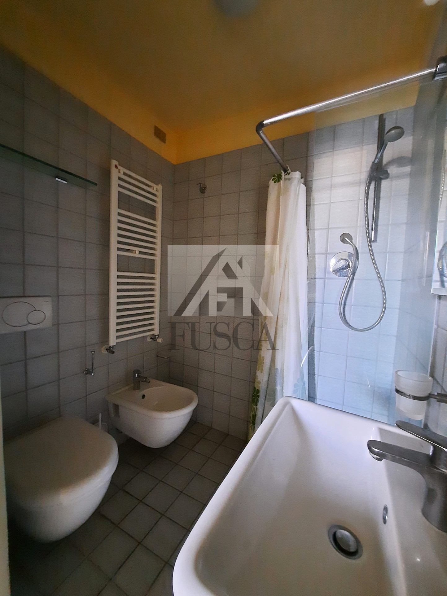 Immagine 12 di Albergo/B&B/Residence in vendita  in via carrara a Viareggio