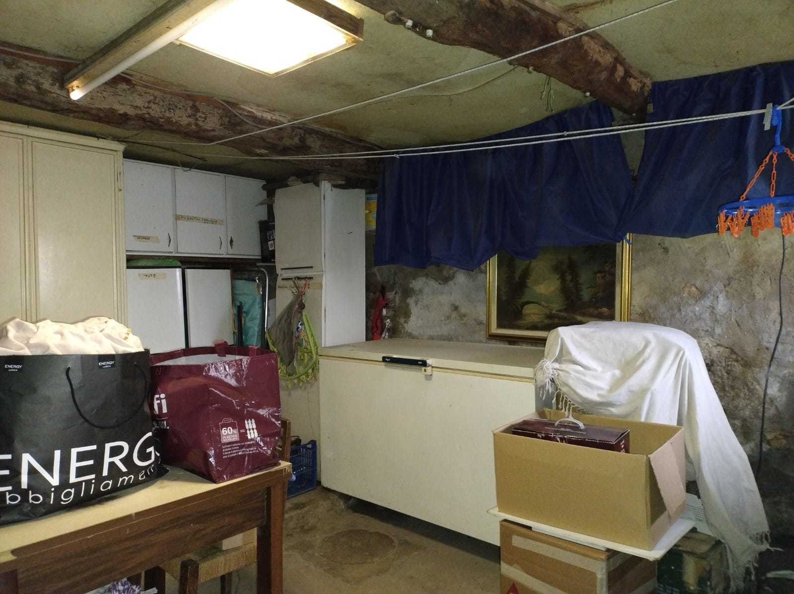 Immagine 42 di Terratetto in vendita  in Via Sarzanese a Lucca