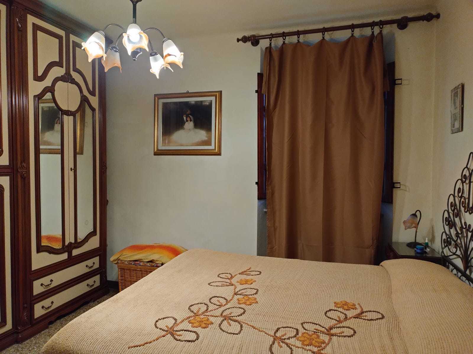 Immagine 38 di Terratetto in vendita  in Via Sarzanese a Lucca