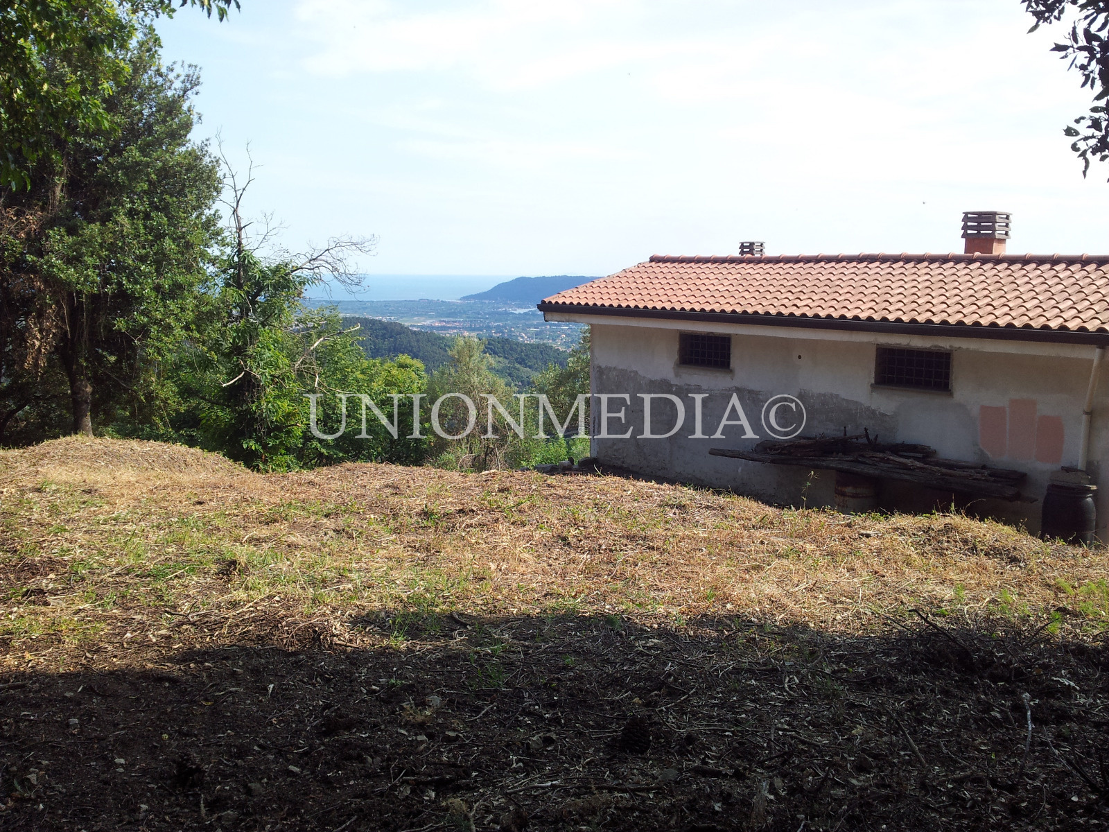 Immagine 4 di Rustico / casale in vendita  in via carignano a Fosdinovo