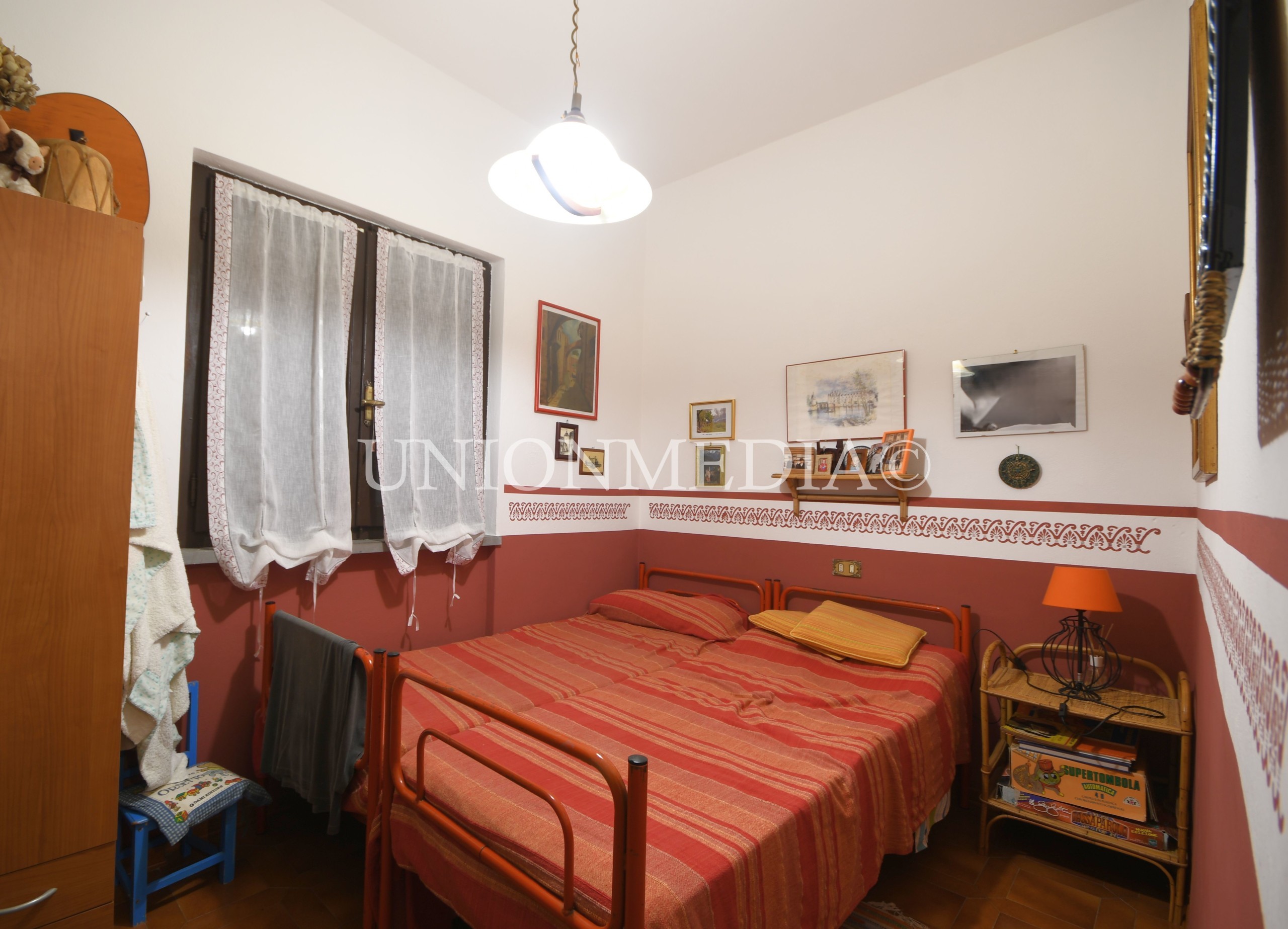 Immagine 19 di Casa indipendente in vendita  a Comano