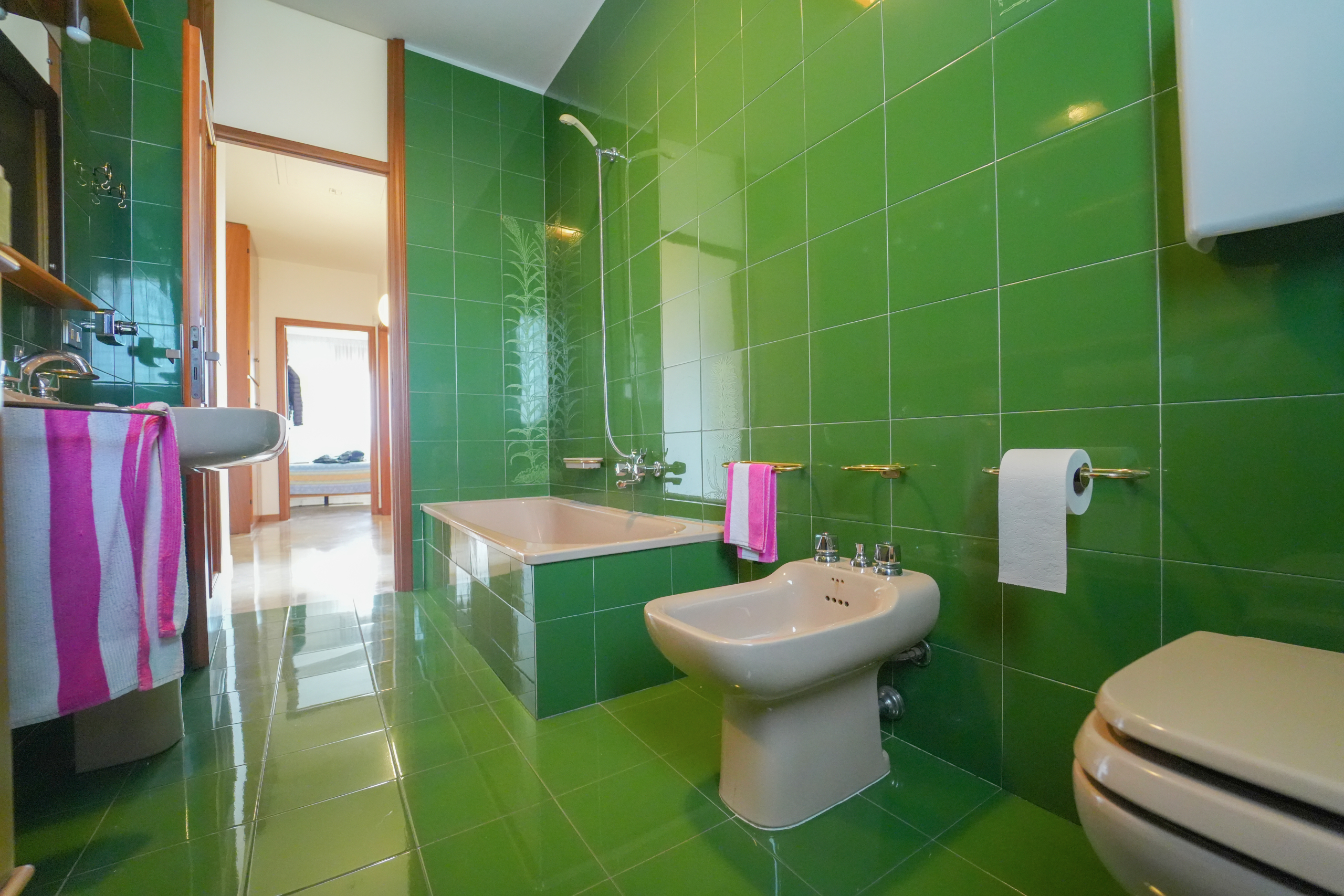 Immagine 41 di Pentalocale in vendita  in Via Busca 115 a Santarcangelo Di Romagna