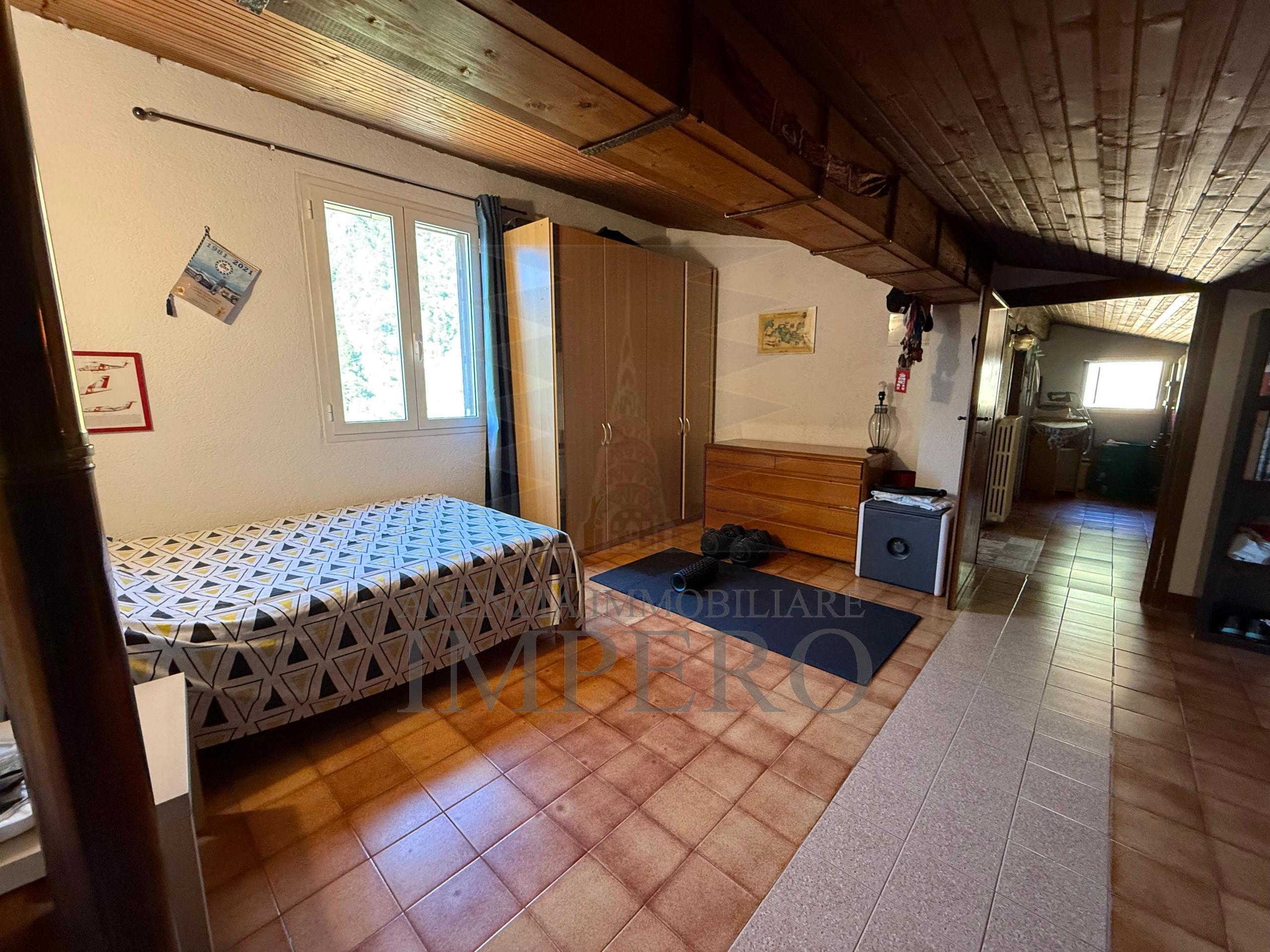 Immagine 13 di Porzione di casa in vendita  in Via Serro Inferiore 15 a Ventimiglia