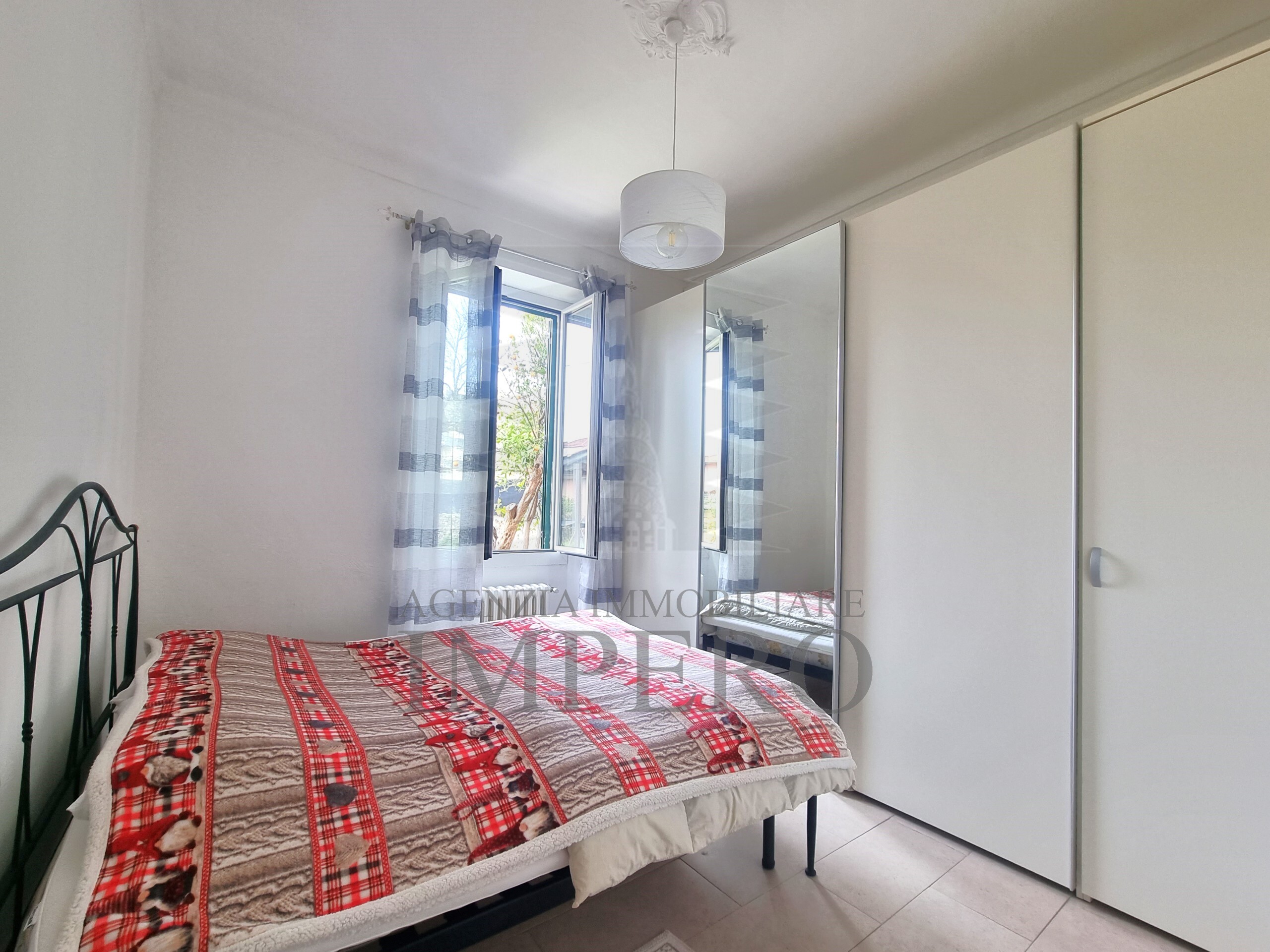 Immagine 16 di Casa indipendente in vendita  in Via alla Spiaggia 21 a Ventimiglia