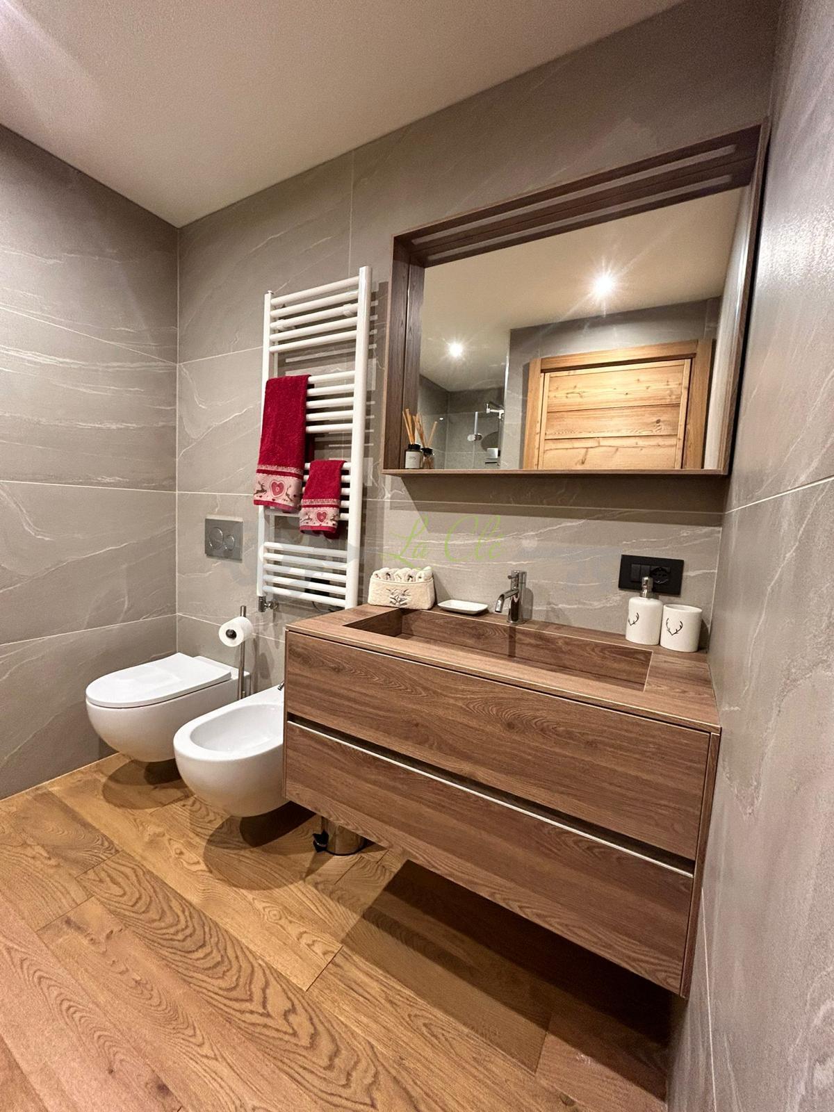 Immagine 10 di Trilocale in affitto  a Valtournenche