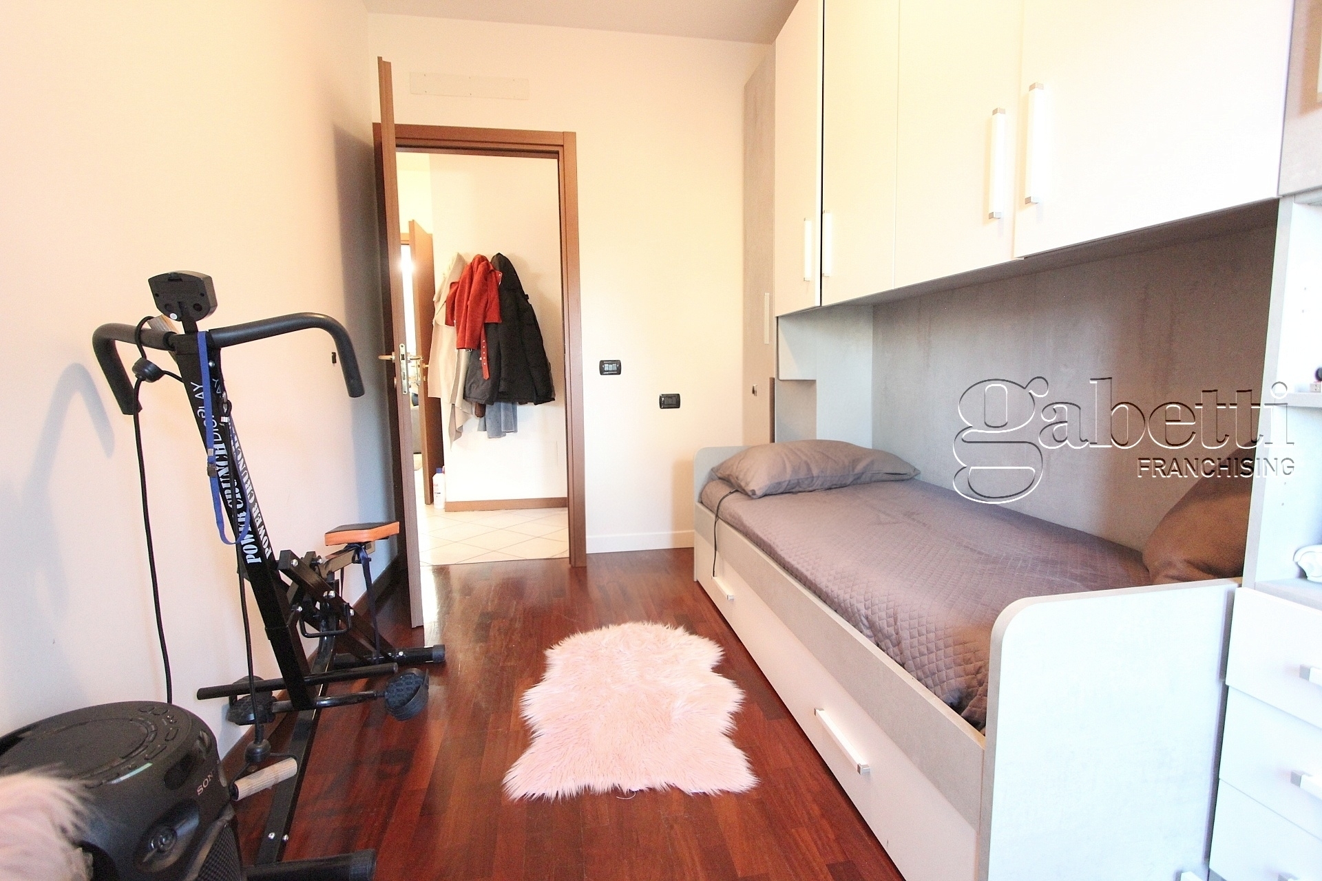 Immagine 19 di Trilocale in vendita  in giacomo leopardi a Lainate