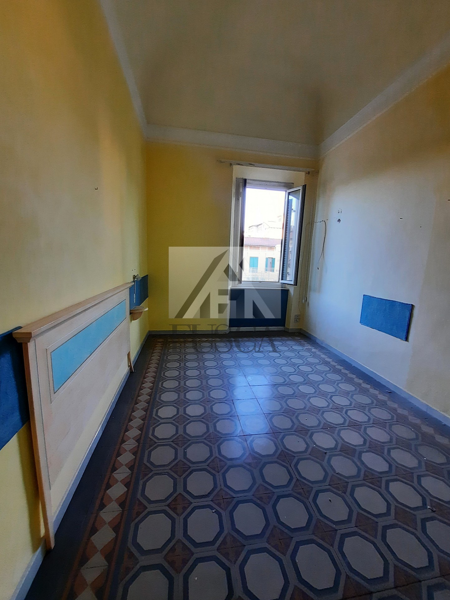 Immagine 20 di Albergo/B&B/Residence in vendita  in via carrara a Viareggio