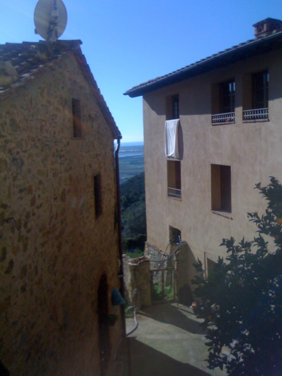 Immagine 6 di Casa semindipendente in vendita  a Massarosa