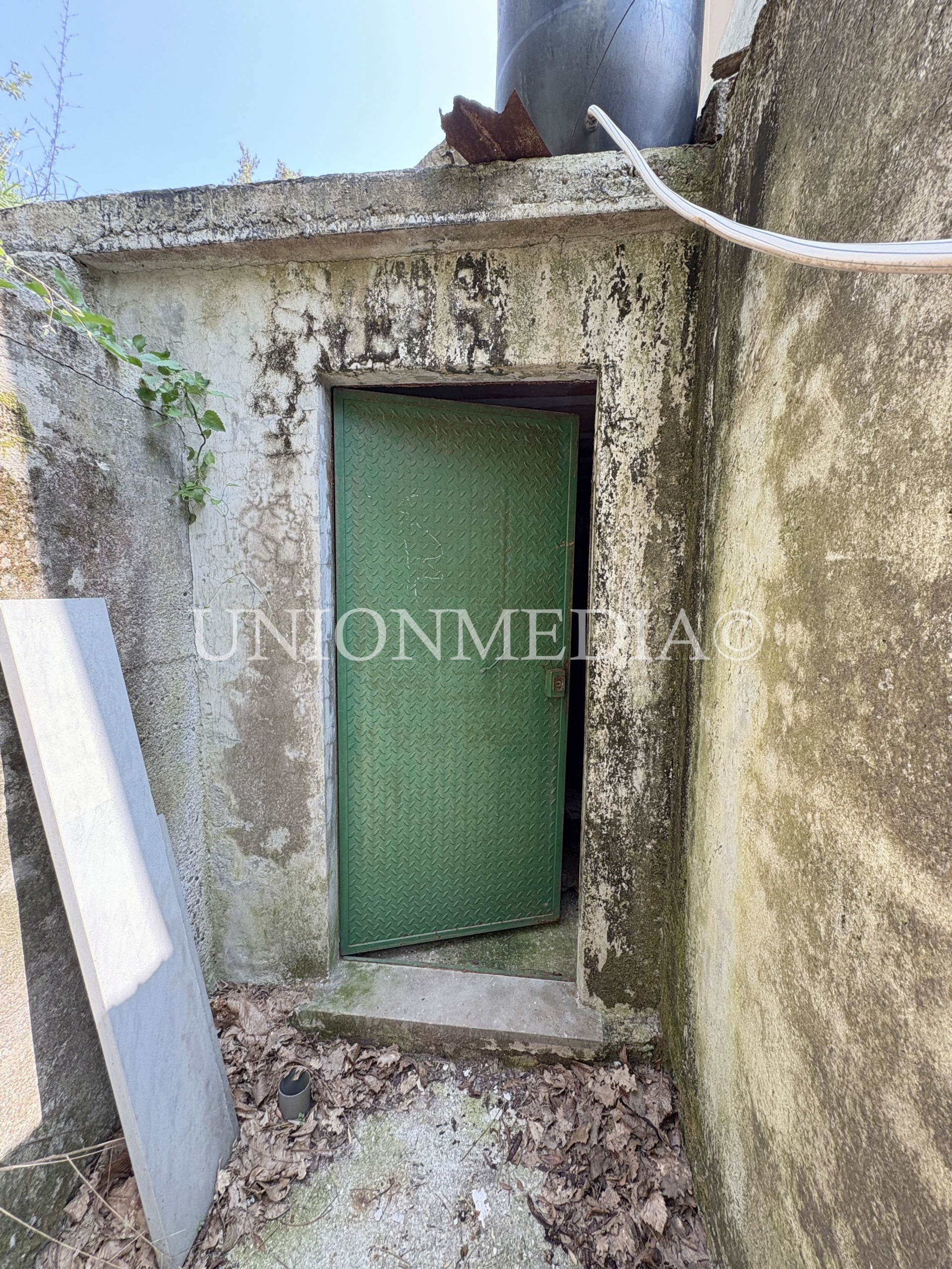 Immagine 26 di Rustico / casale in vendita  in via carignano a Fosdinovo