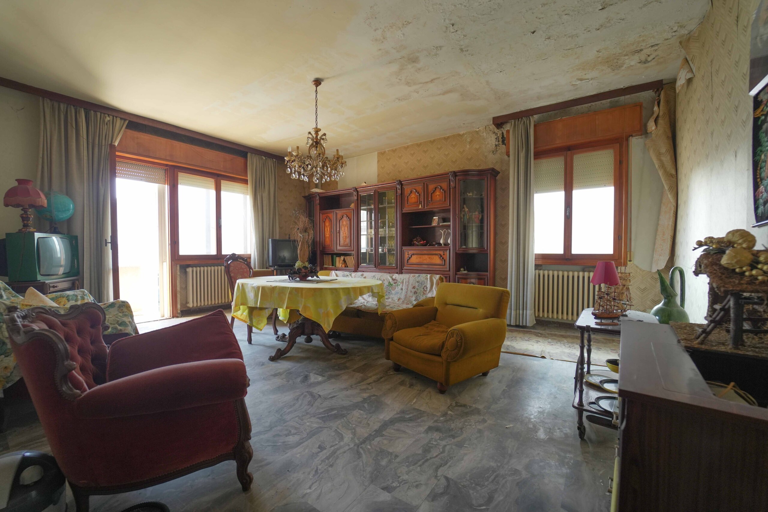 Immagine 2 di Pentalocale in vendita  in Viale San Bernardo 33 a Rimini