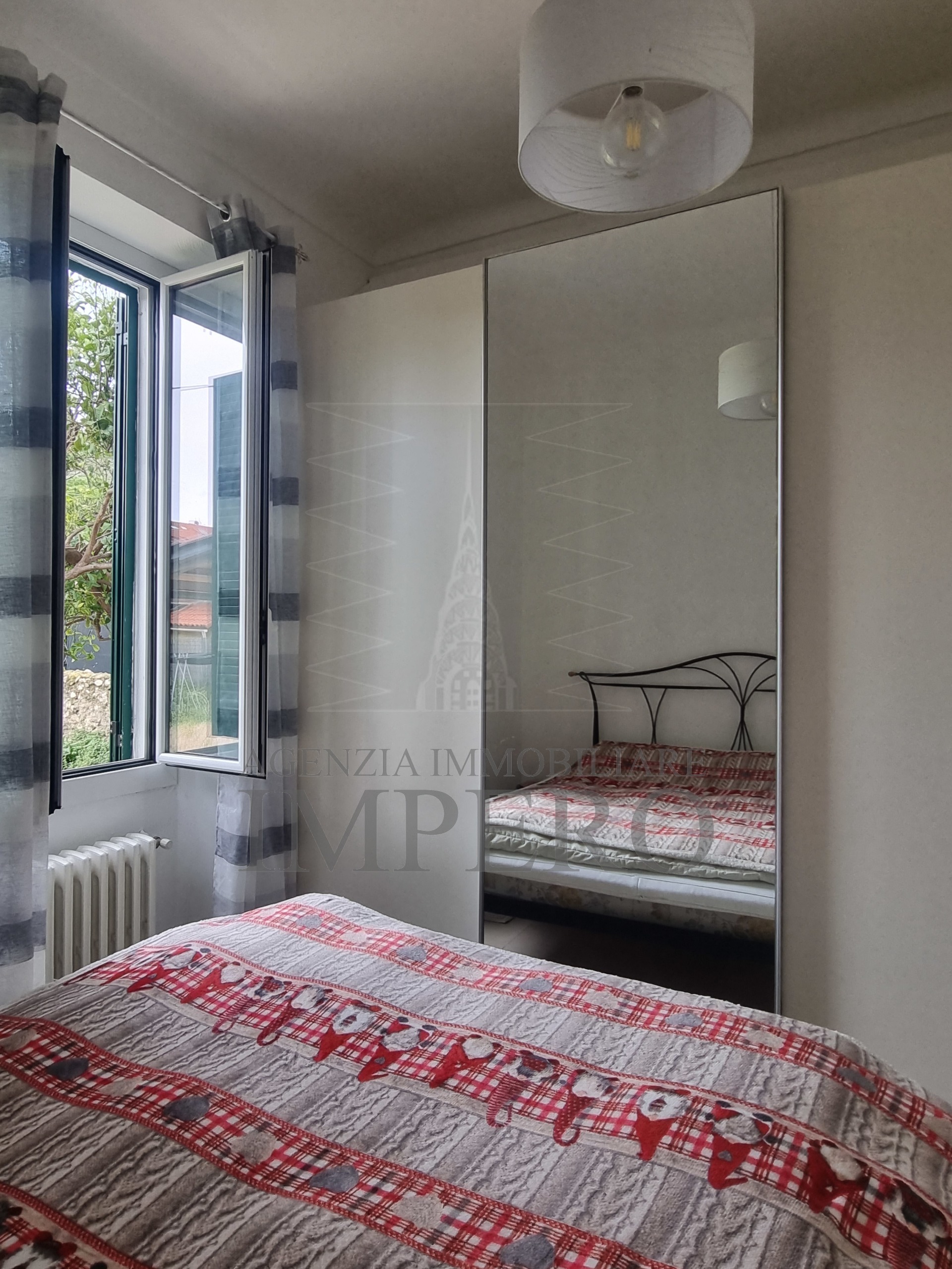 Immagine 17 di Casa indipendente in vendita  in Via alla Spiaggia 21 a Ventimiglia